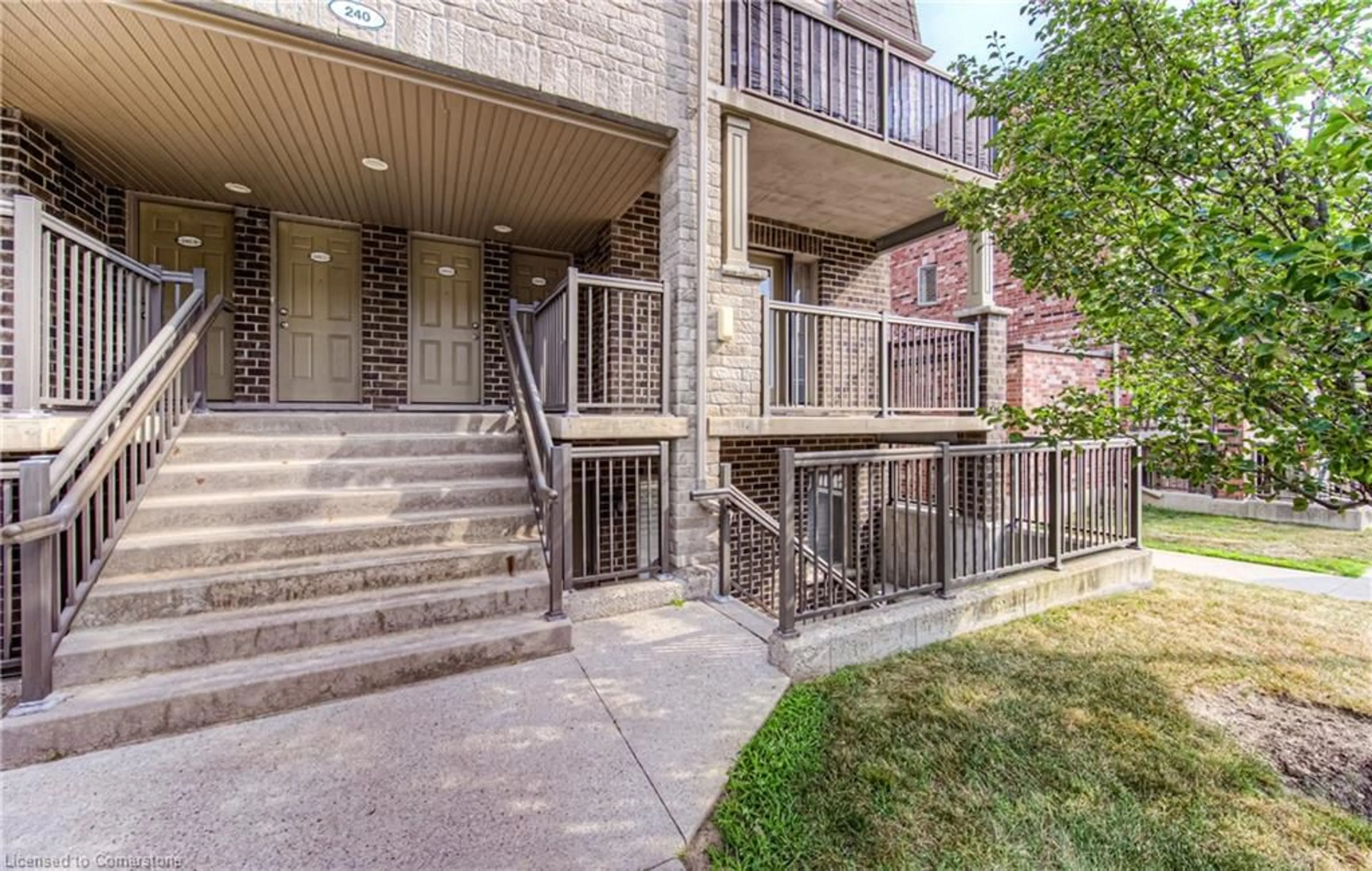 Patio, street for 240 Rachel Cres #F, Kitchener Ontario N2R 0E1