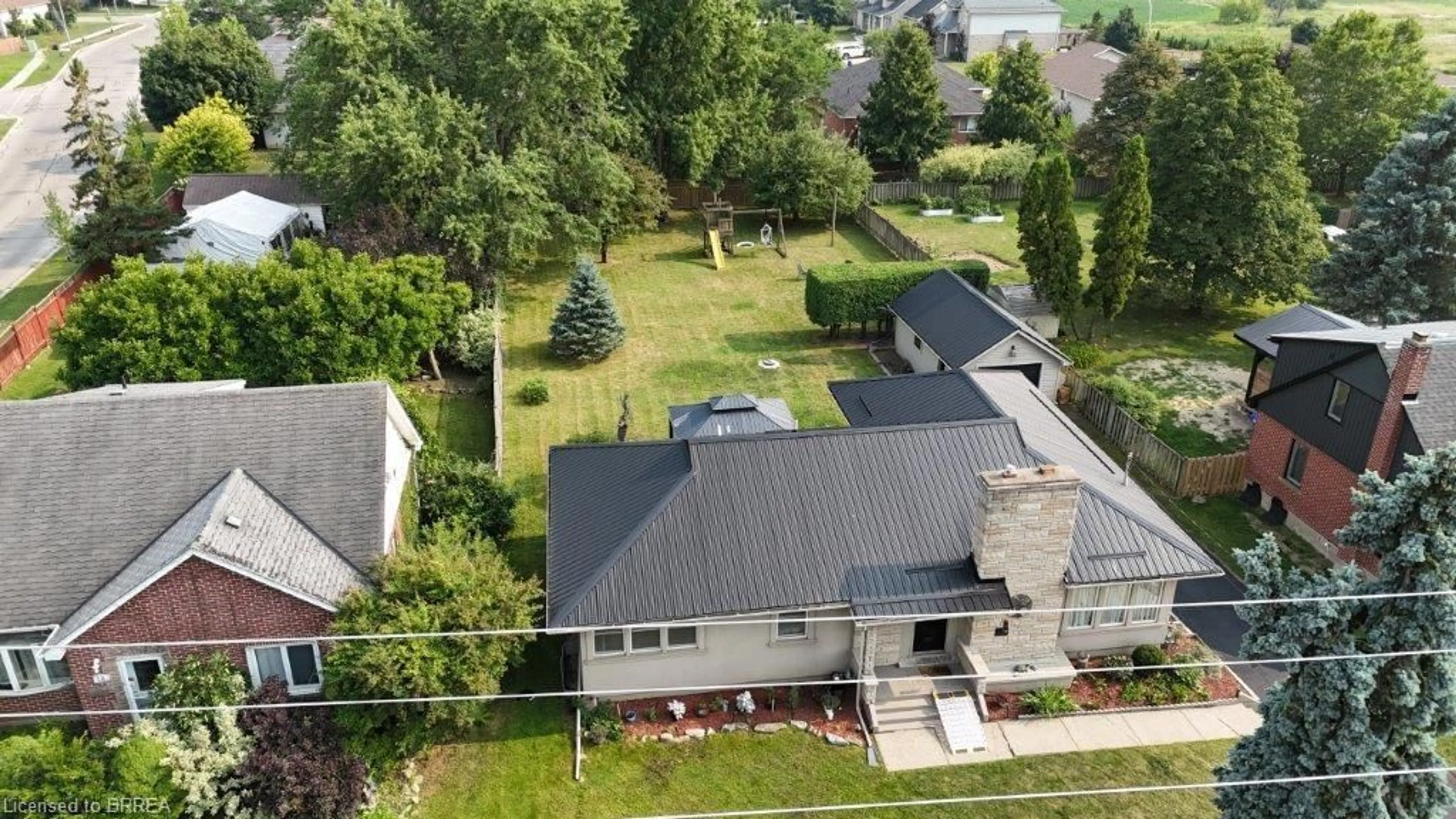 A pic from outside/outdoor area/front of a property/back of a property/a pic from drone, unknown for 12 Parkview Rd, Hagersville Ontario N0A 1H0