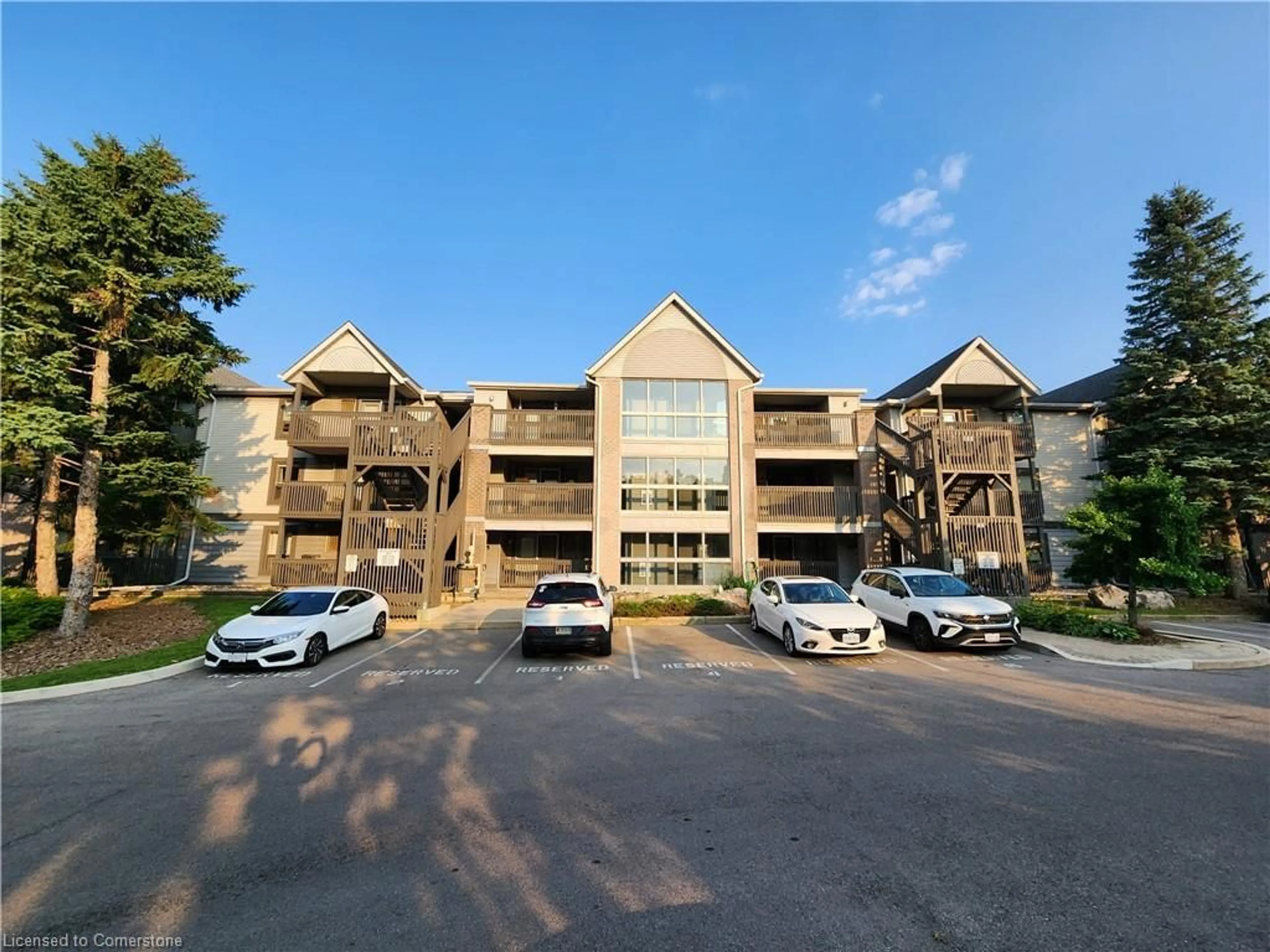 A pic from outside/outdoor area/front of a property/back of a property/a pic from drone, building for 2020 Cleaver Ave #212, Burlington Ontario L7M 4C2