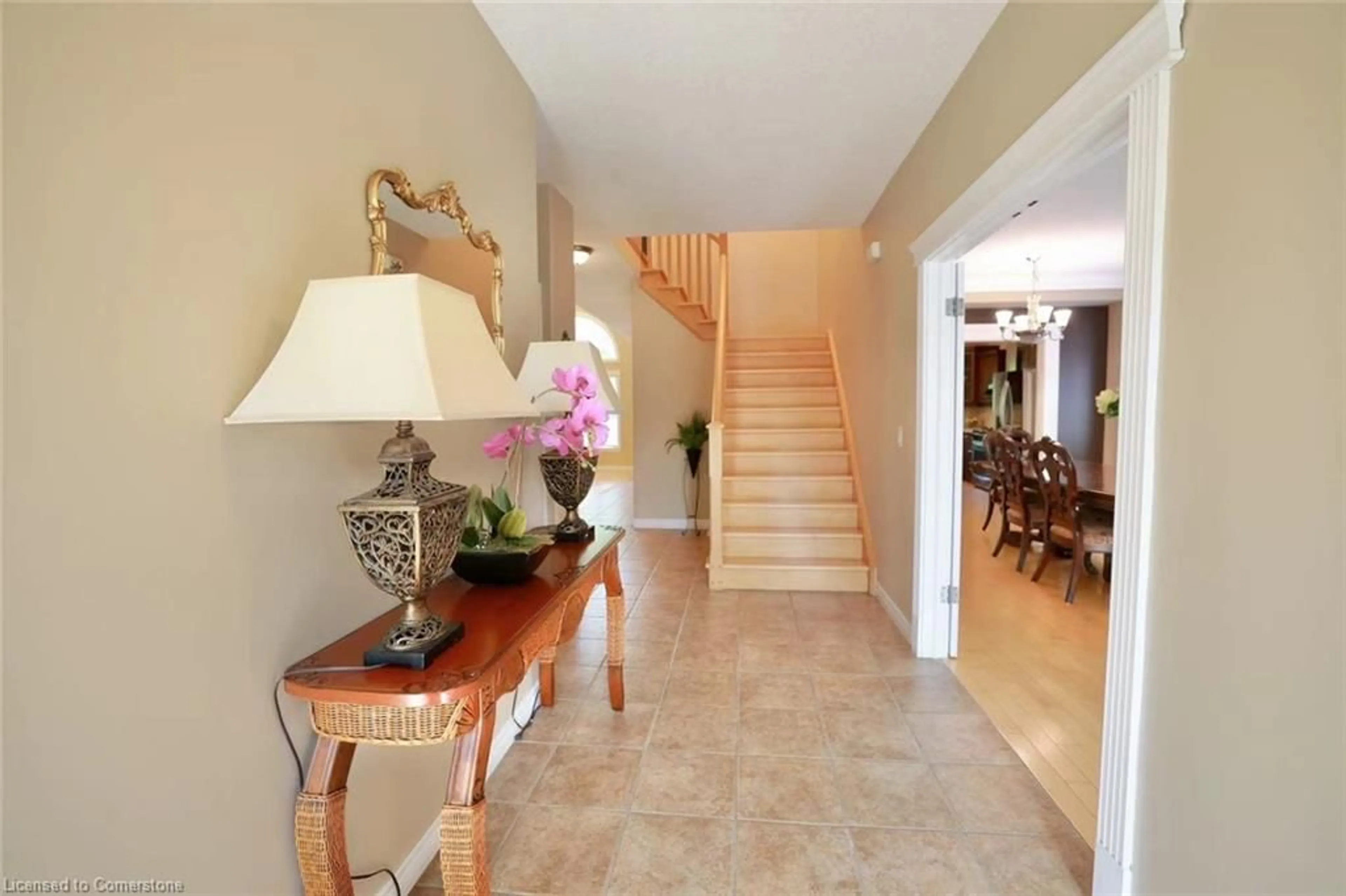 Indoor foyer for 872 Creekside Dr, Waterloo Ontario N2V 2S7