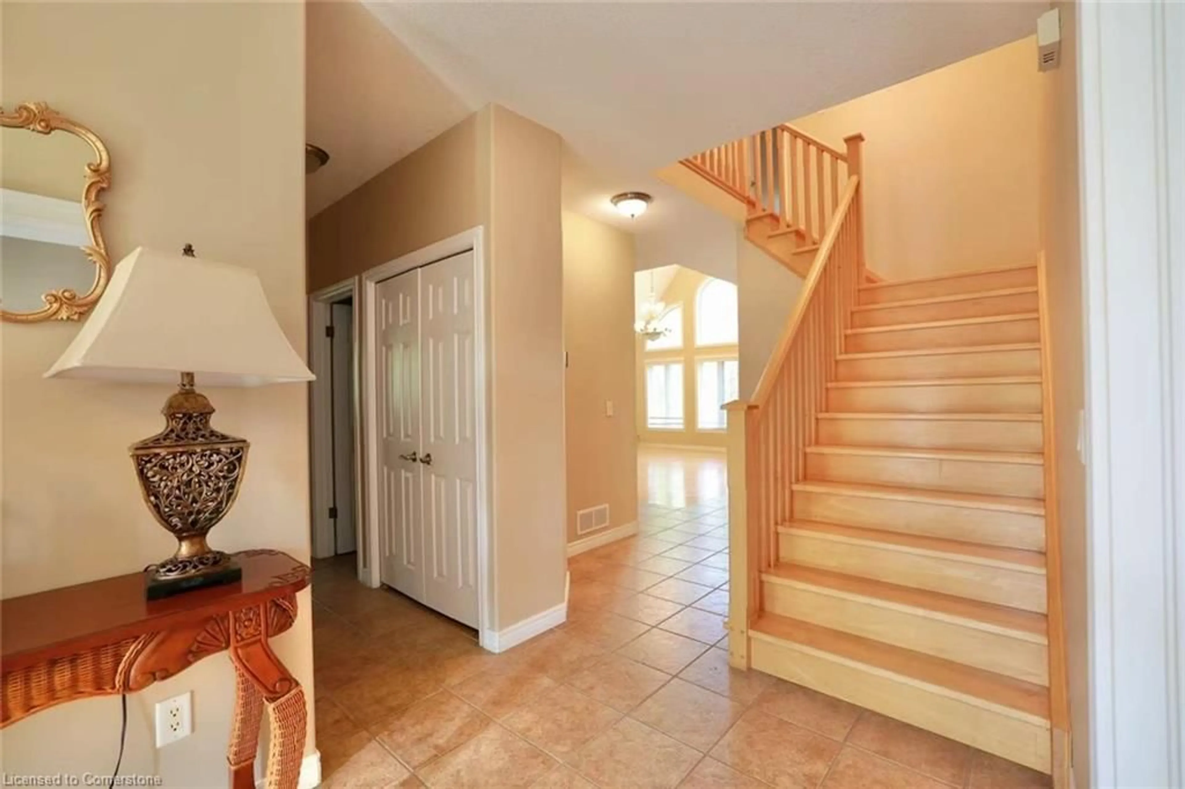 Indoor entryway for 872 Creekside Dr, Waterloo Ontario N2V 2S7