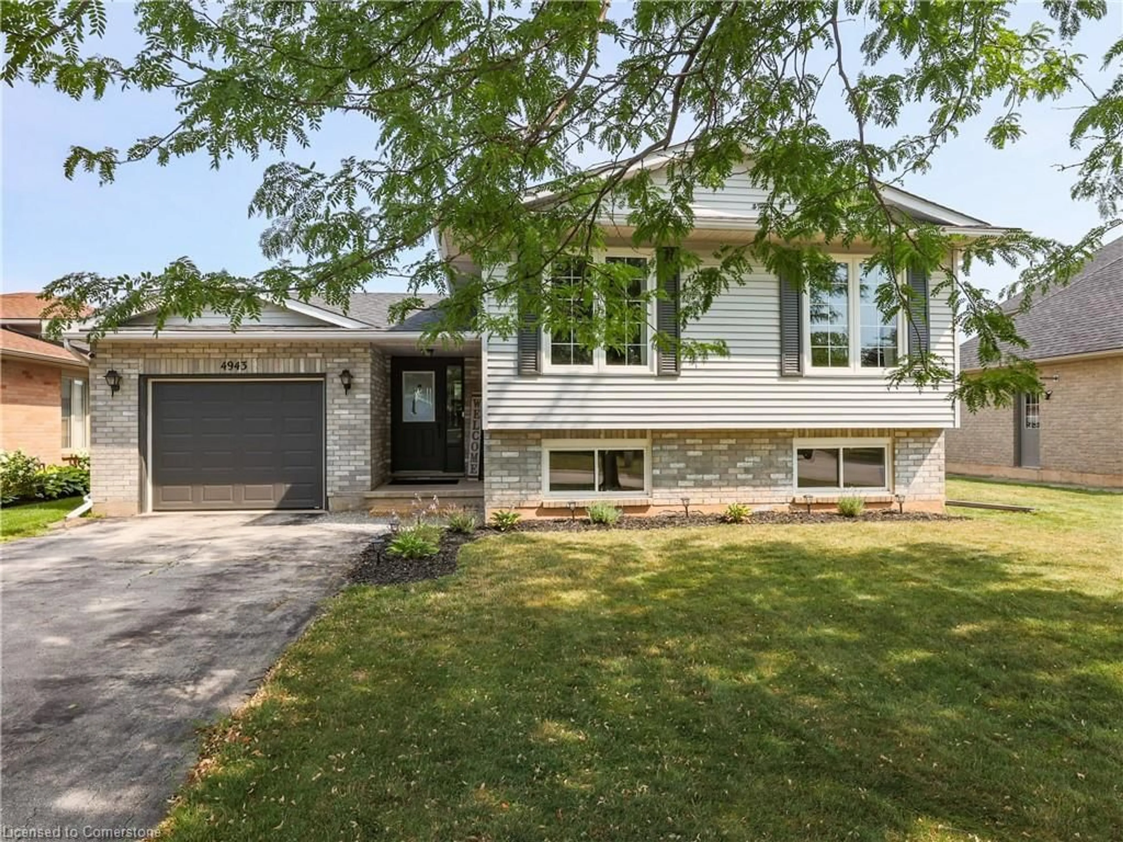 Home with brick exterior material, street for 4943 Homestead Dr, Beamsville Ontario L3J 0C7