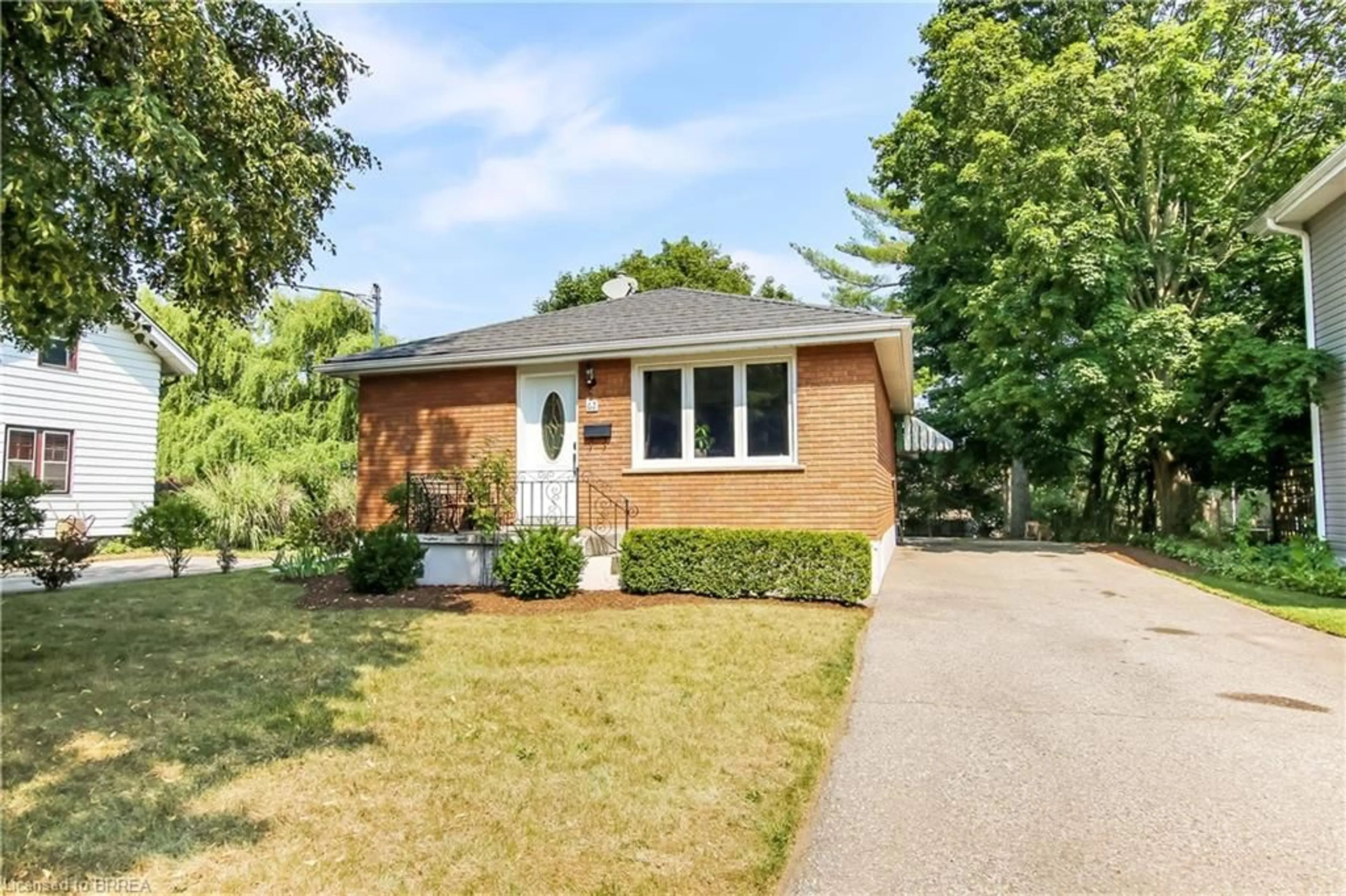 Home with brick exterior material, street for 62 Ball St, Paris Ontario N3L 1X5