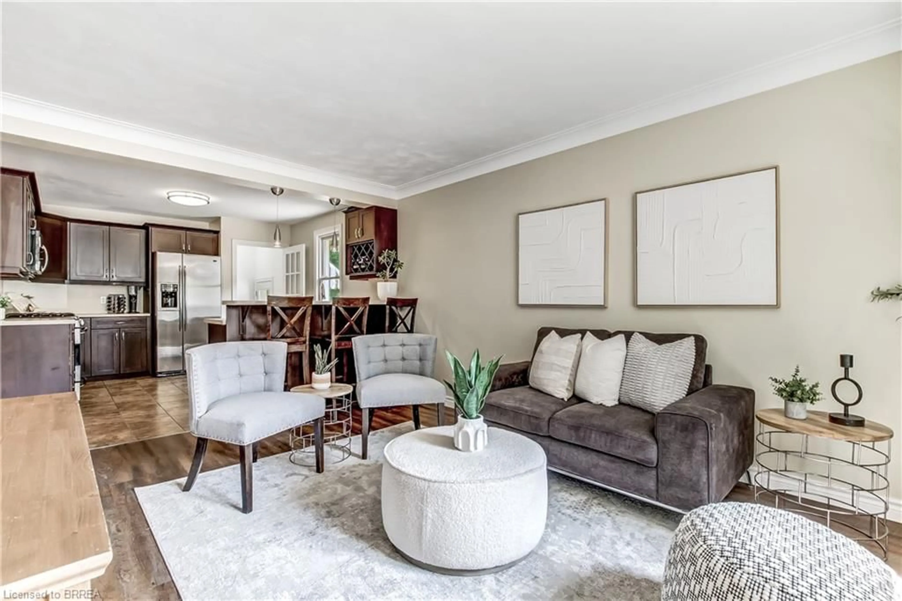 Living room with furniture, unknown for 62 Ball St, Paris Ontario N3L 1X5