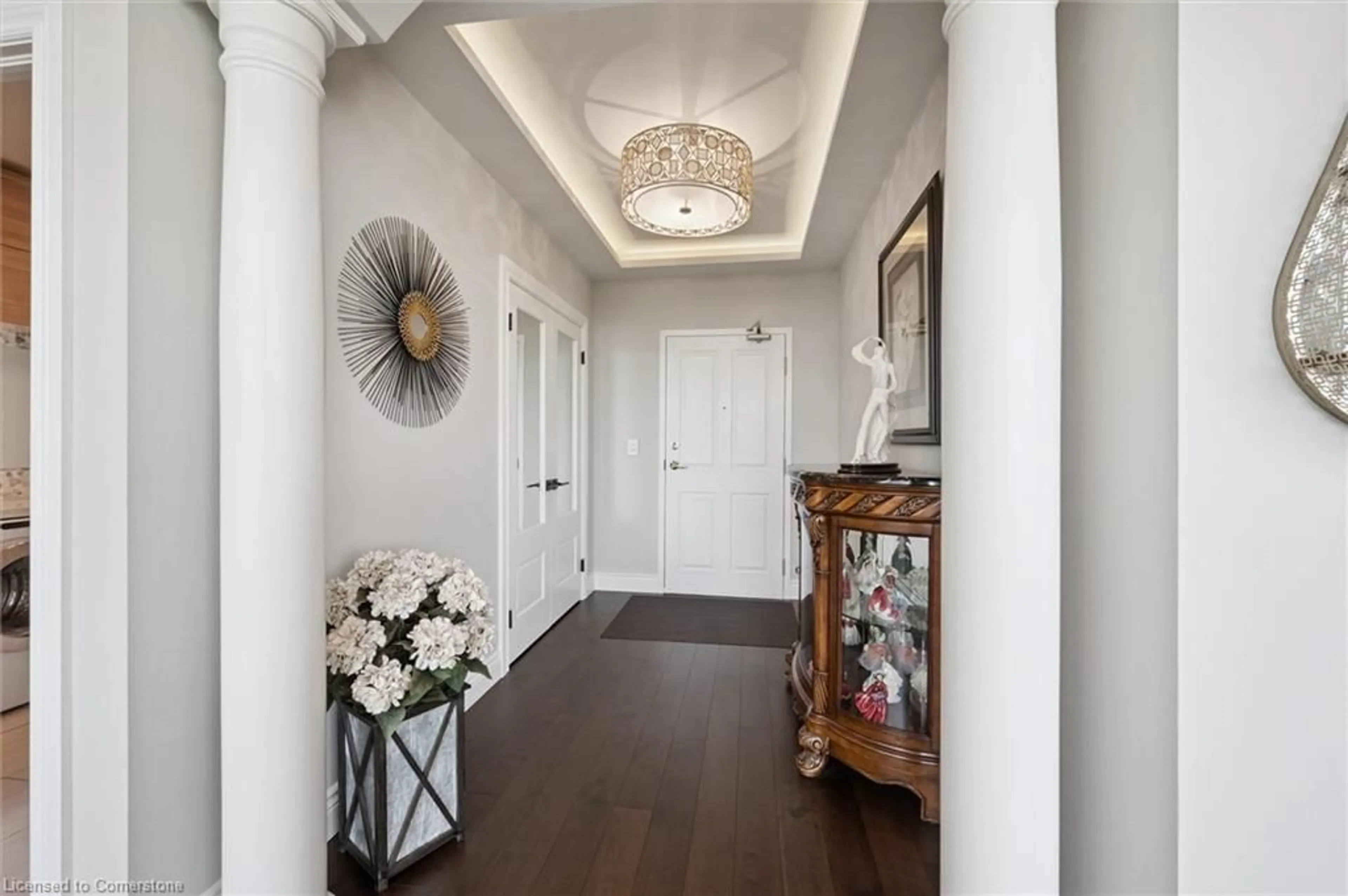 Indoor entryway for 255 Keats Way #1404, Waterloo Ontario N2L 6N6