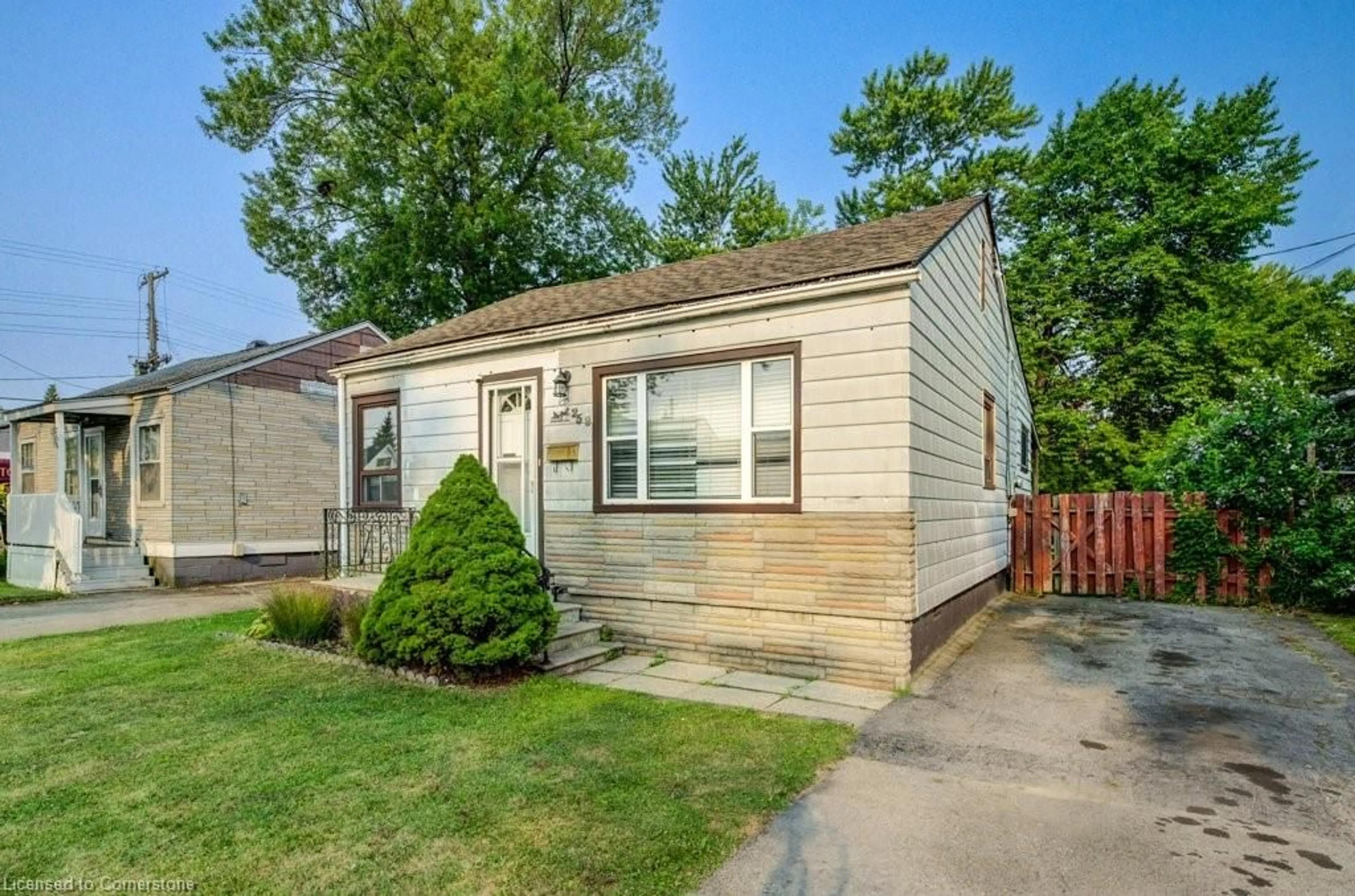 Home with vinyl exterior material, street for 259 Julian Ave, Hamilton Ontario L8H 5S3