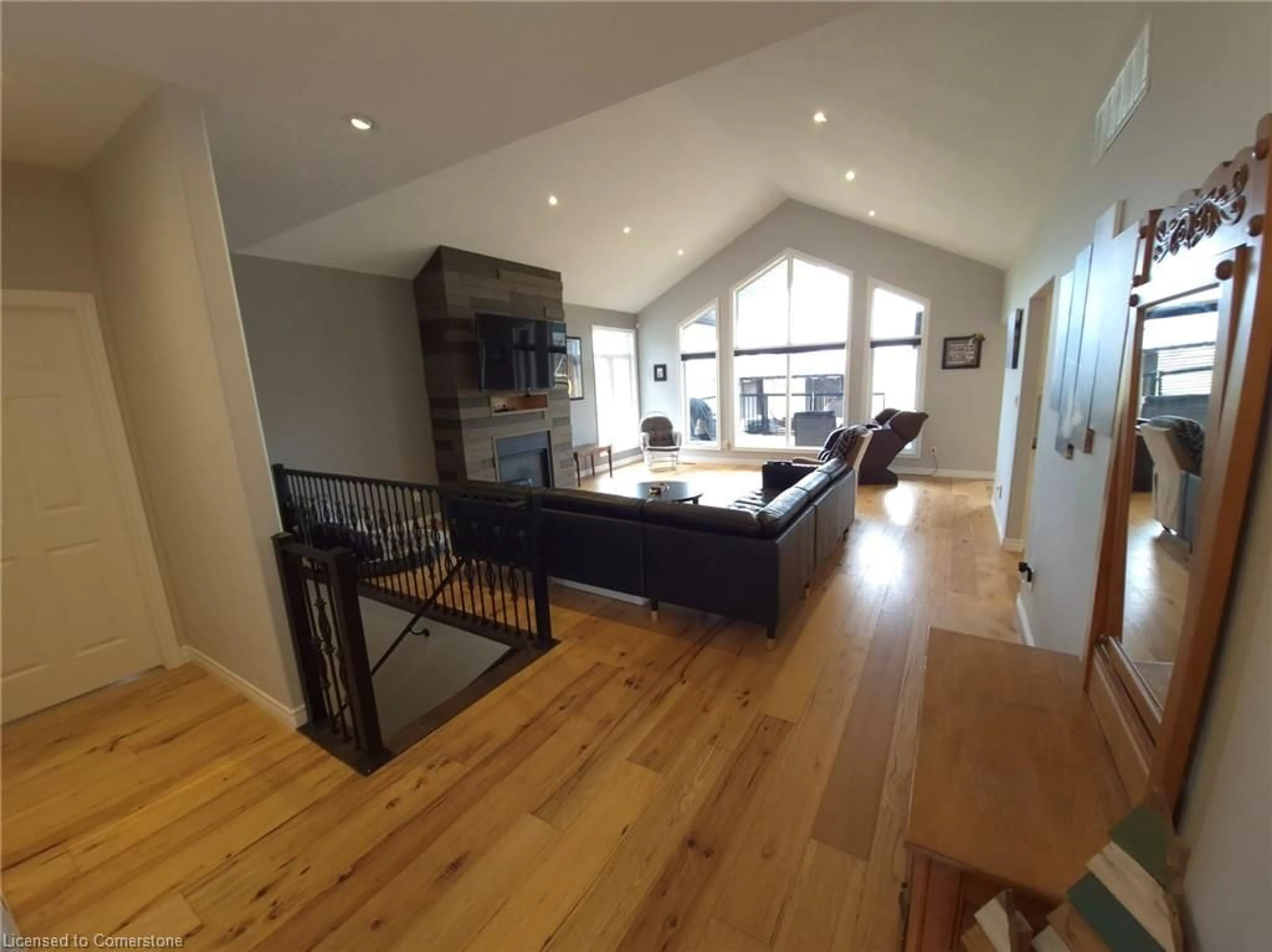 Open concept kitchen, wood/laminate floor for 1 Phillips Crt, Dunnville Ontario N1A 2W2