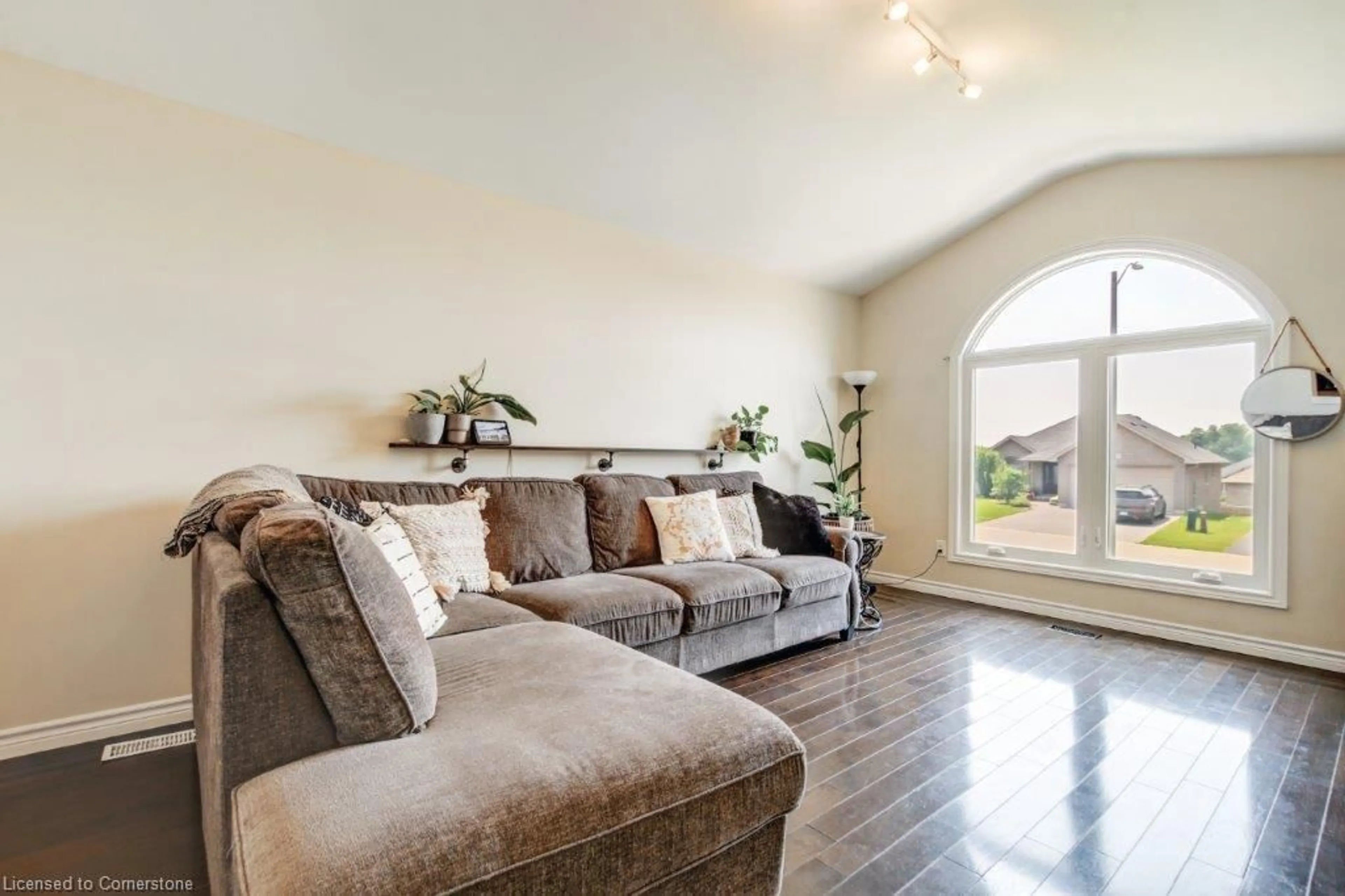 Living room with furniture, unknown for 63 Redbud Cres, Simcoe Ontario N3Y 0B8