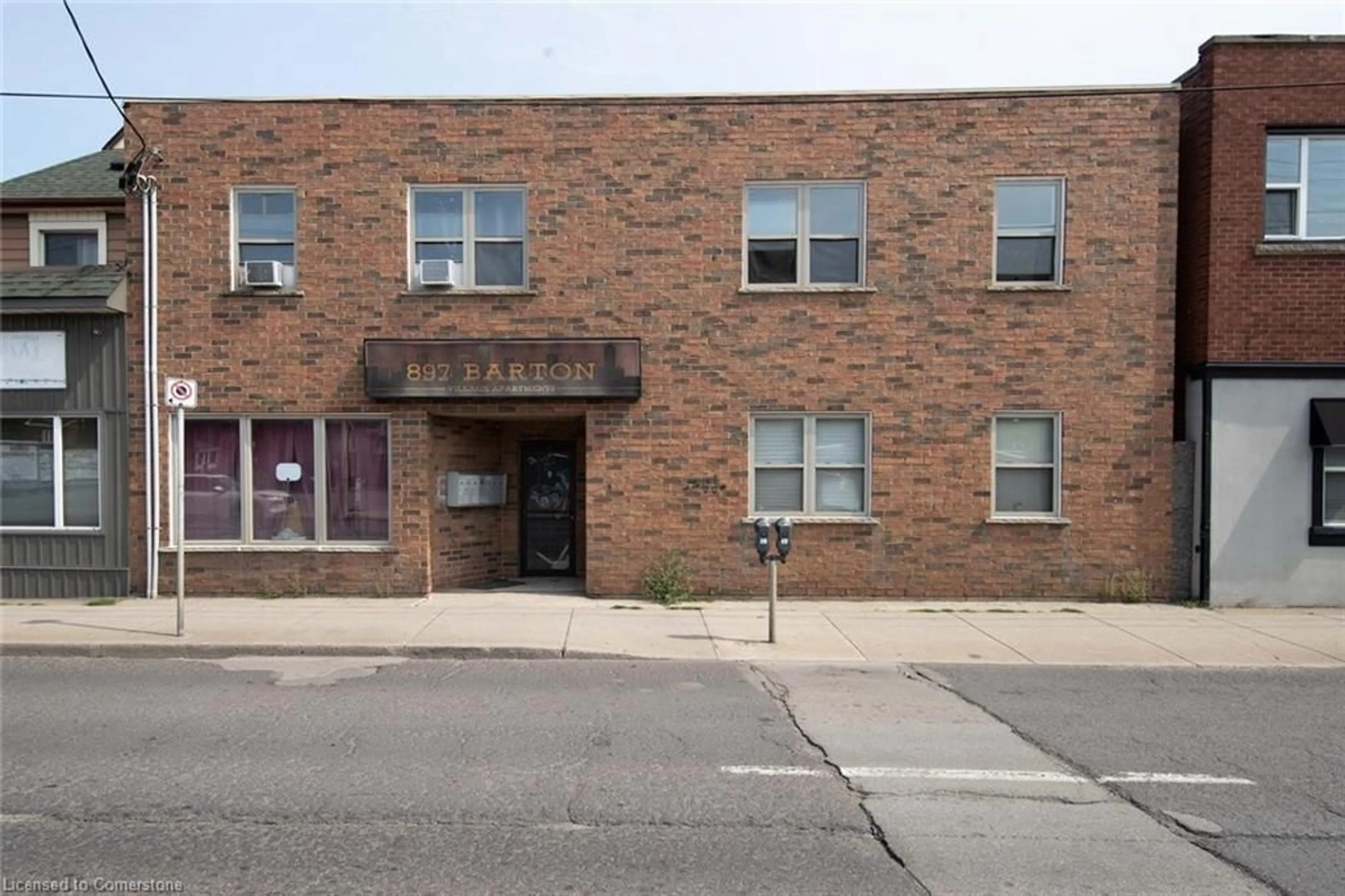 Unknown for 897 Barton St, Hamilton Ontario L8L 3B8
