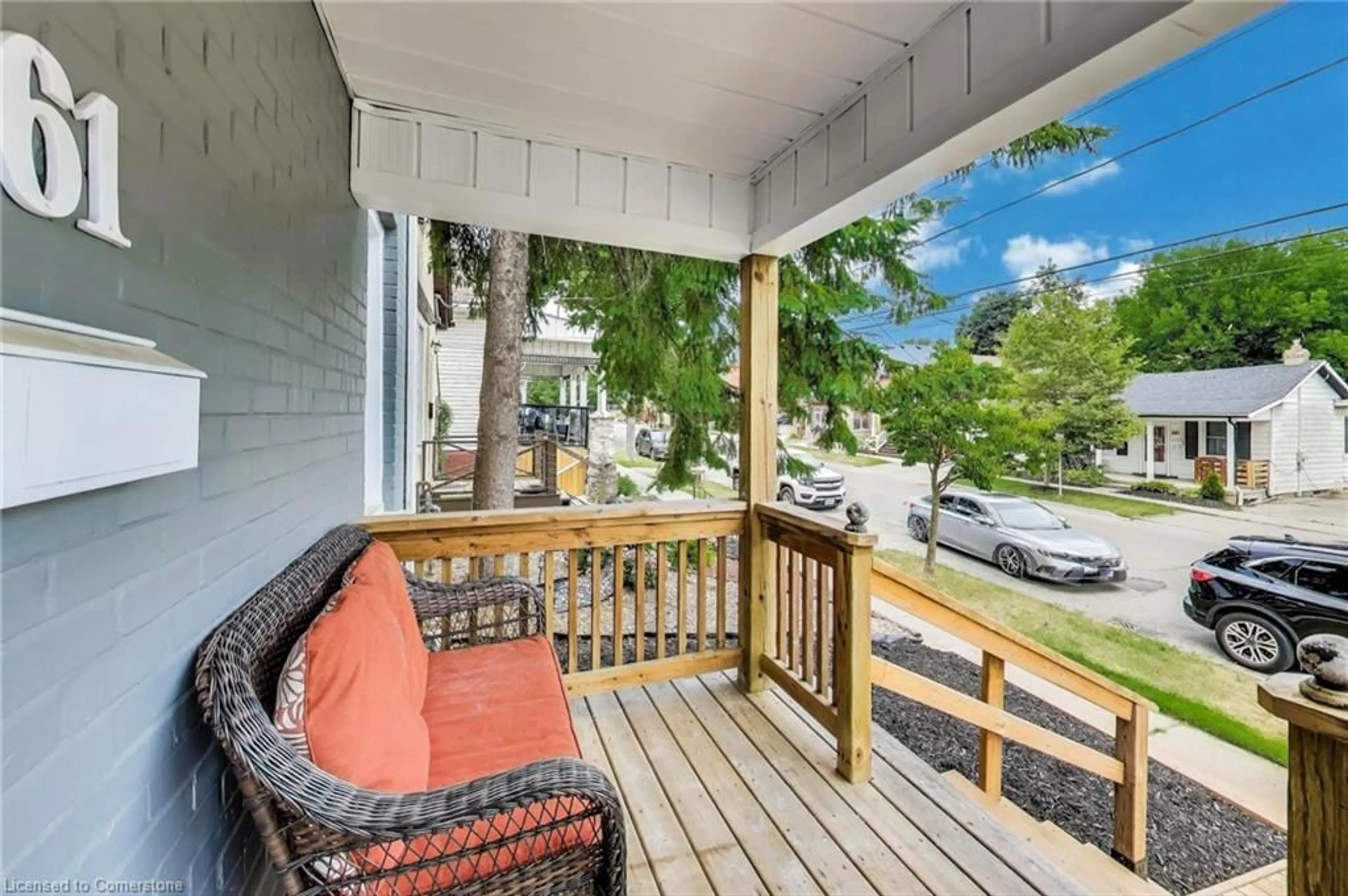 Patio, street for 61 Grey St, Brantford Ontario N3T 2T3