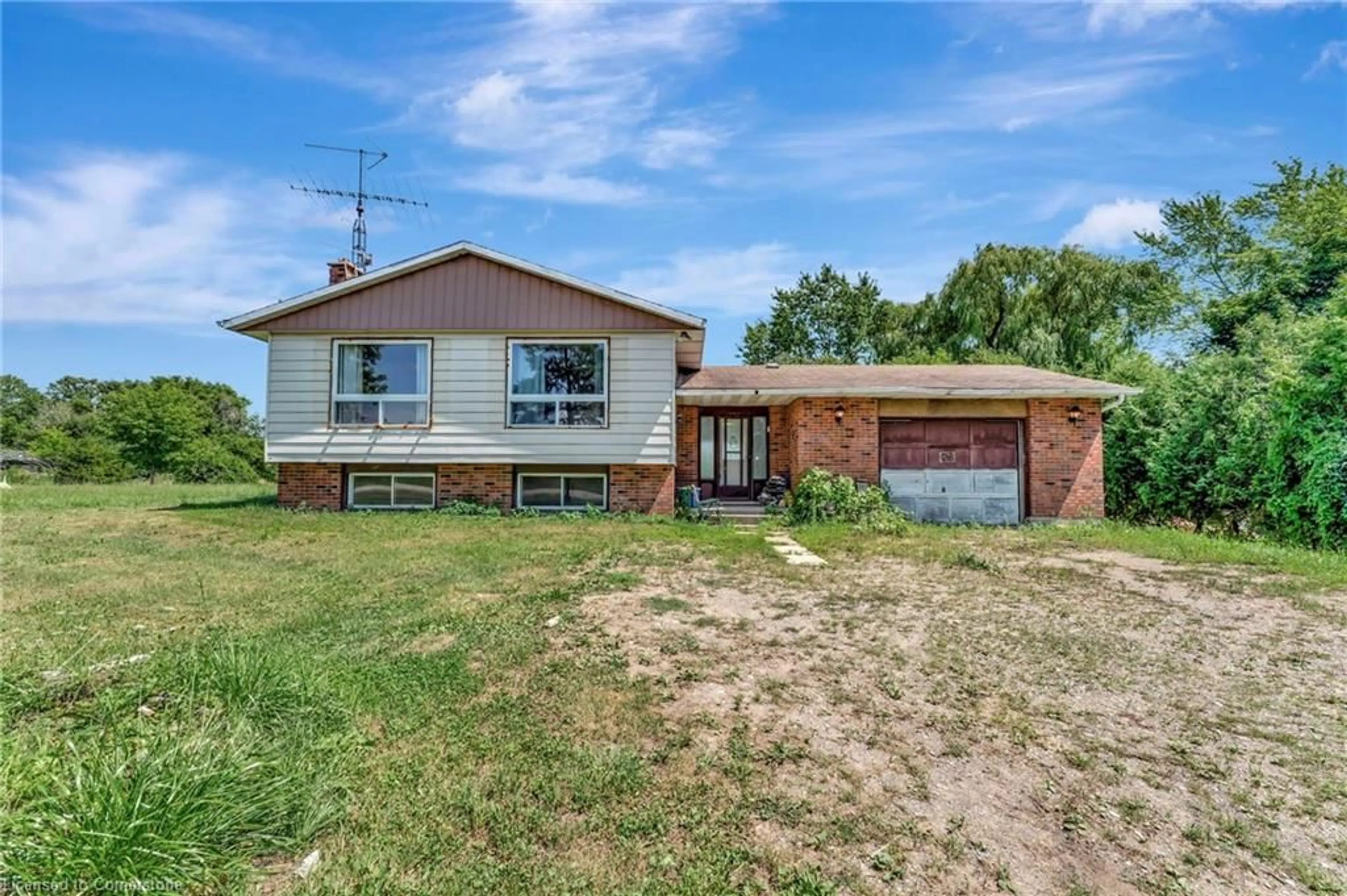 Home with brick exterior material, unknown for 2084 6th Concession Rd, Branchton Ontario N0B 1L0