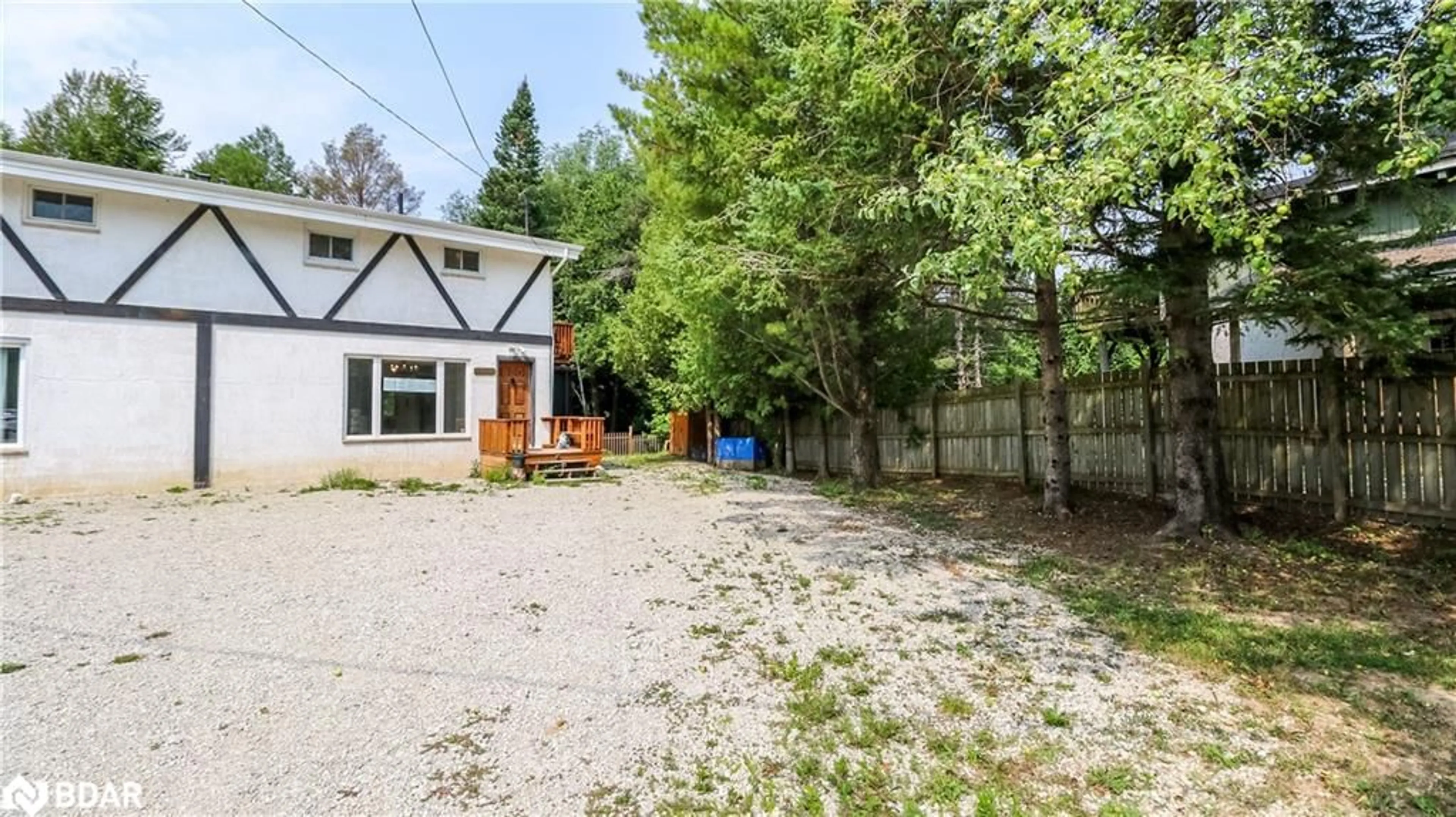 A pic from outside/outdoor area/front of a property/back of a property/a pic from drone, street for 114 Birch View Trail Trail, Collingwood Ontario L9Y 0M2