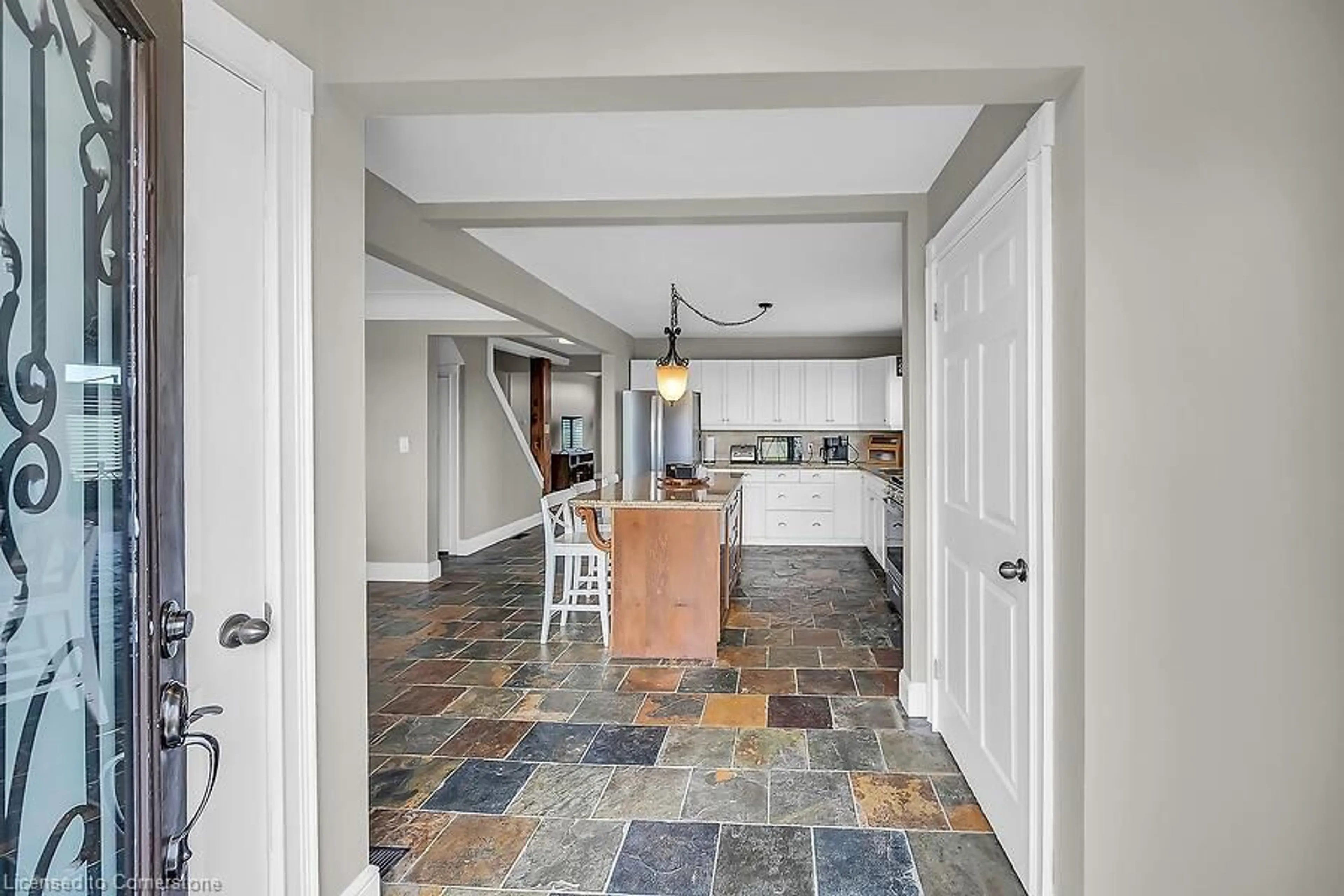 Open concept kitchen, ceramic/tile floor for 1434 Kirk Rd, Binbrook Ontario L0R 1C0