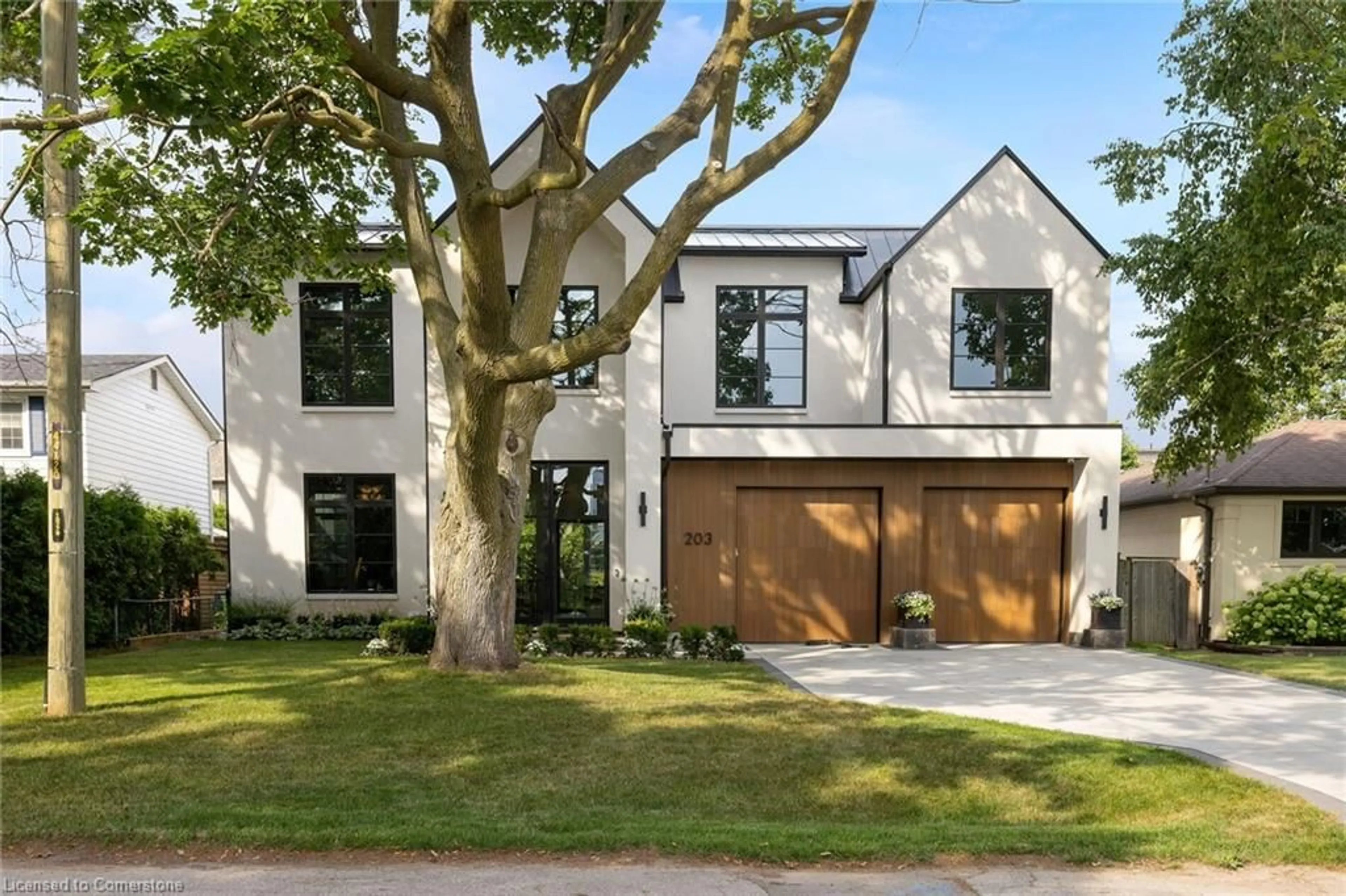 Home with brick exterior material, street for 203 Weybourne Rd, Oakville Ontario L6K 2T7