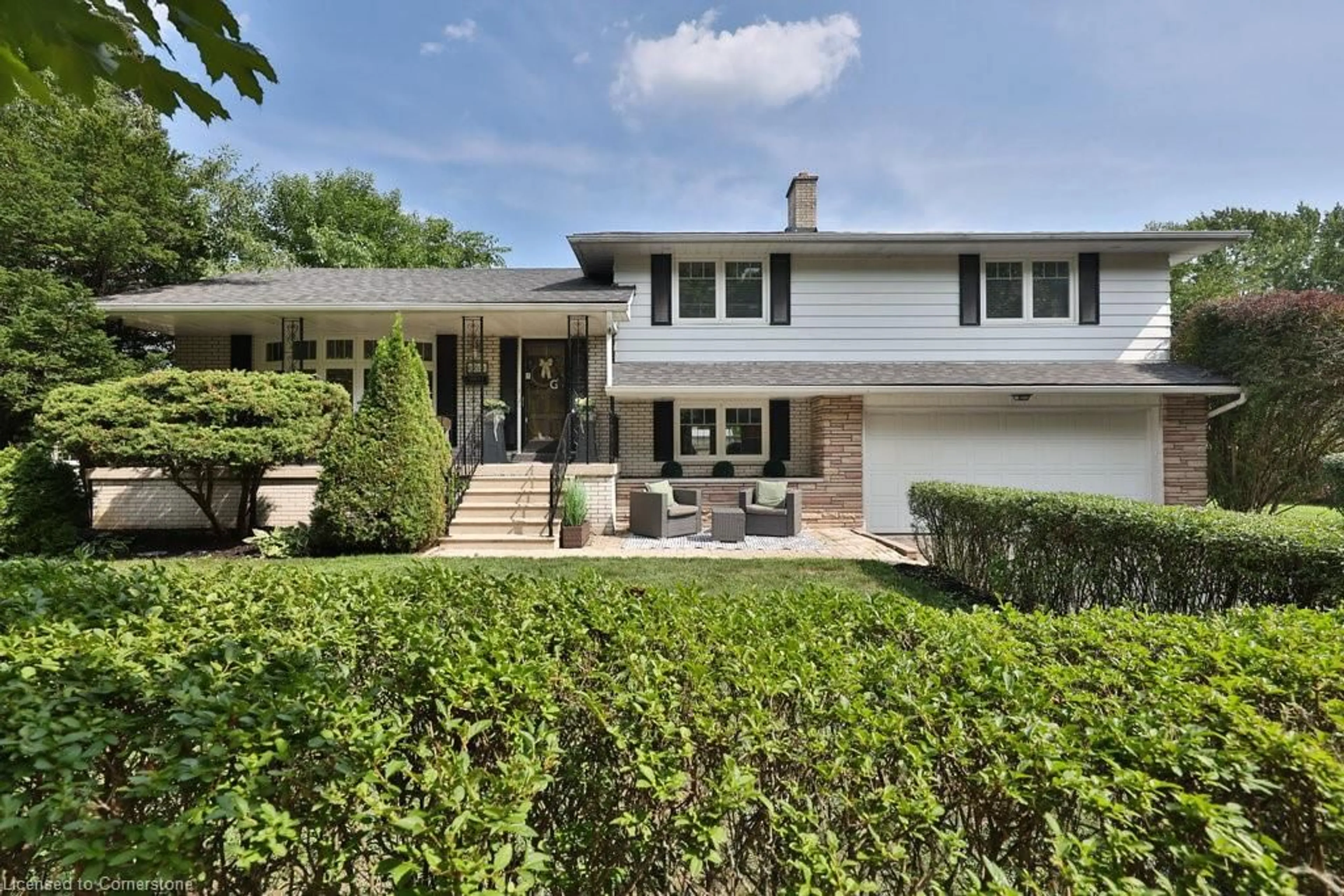 Home with brick exterior material, street for 3530 Walmer Rd, Burlington Ontario L7N 1E1