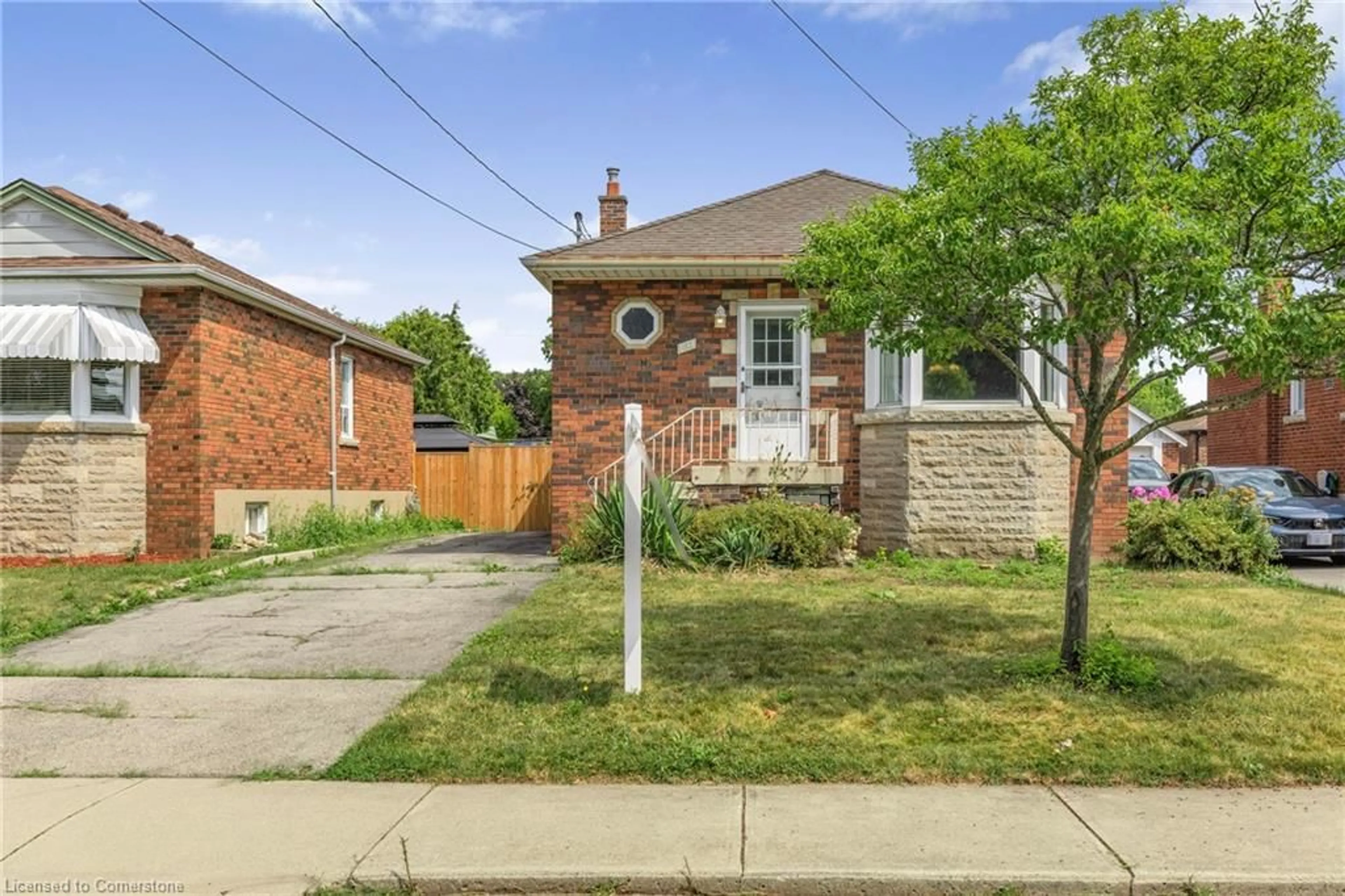 Home with brick exterior material, street for 191 East 32nd St, Hamilton Ontario L8V 3S1