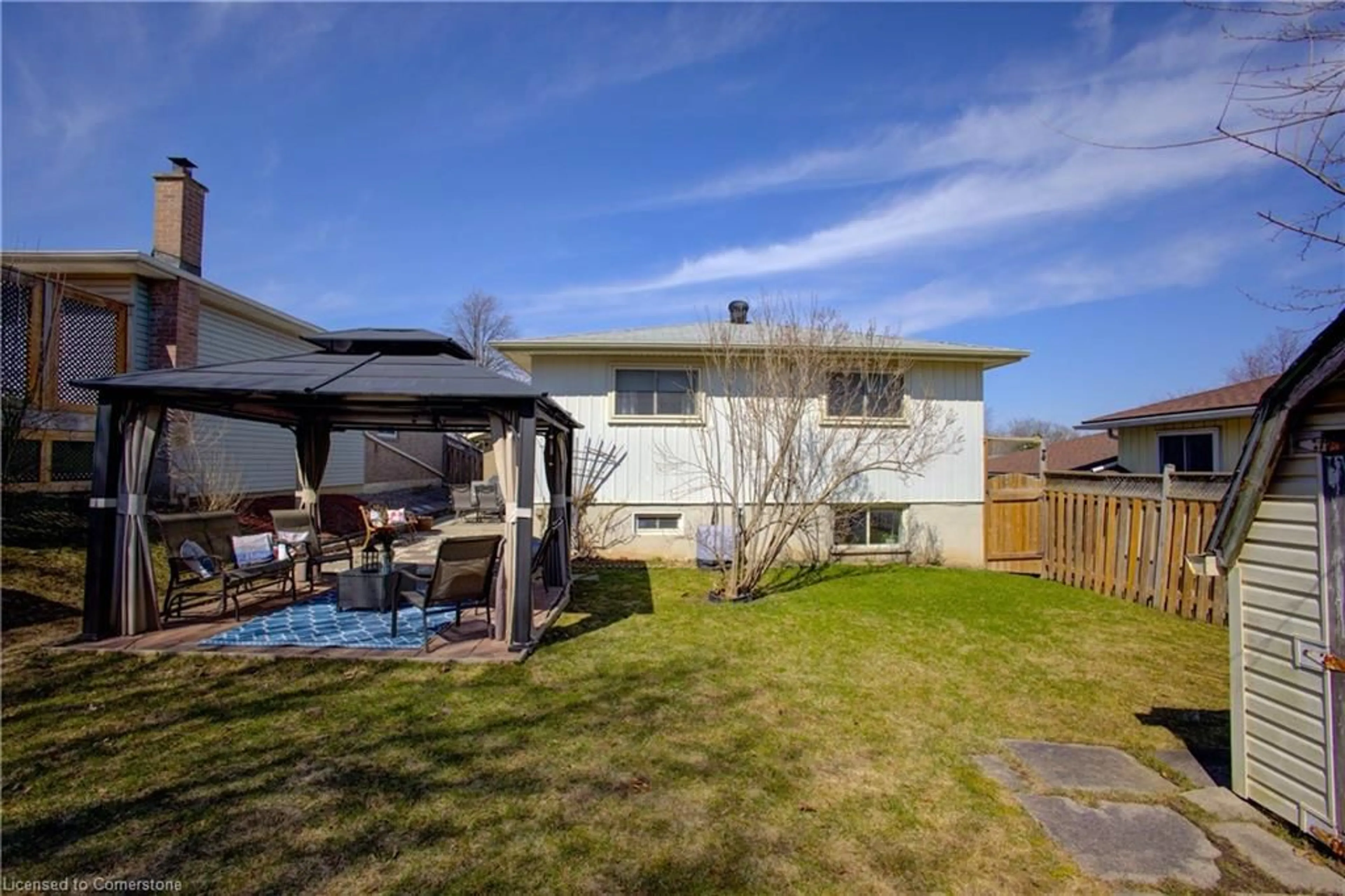 Patio, unknown for 173 Hazelglen Dr, Kitchener Ontario N2M 2E6