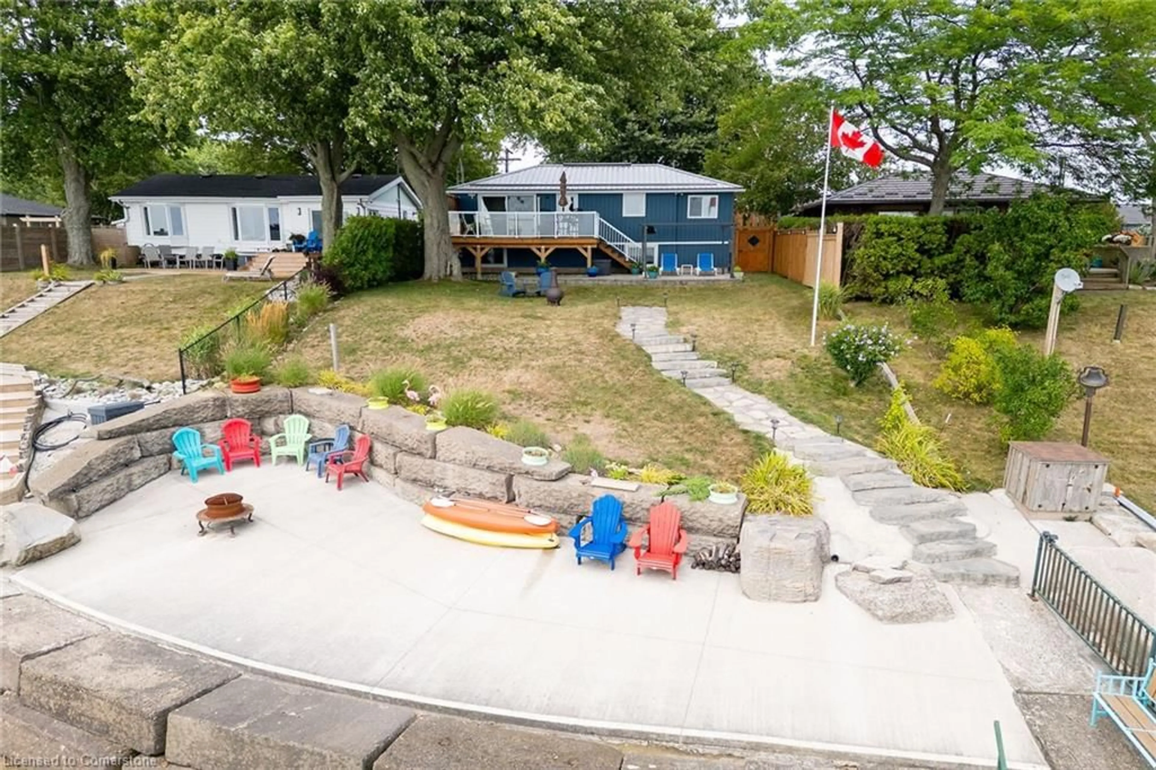 A pic from outside/outdoor area/front of a property/back of a property/a pic from drone, mountain view for 42 Erieview Lane, Selkirk Ontario N0A 1P0