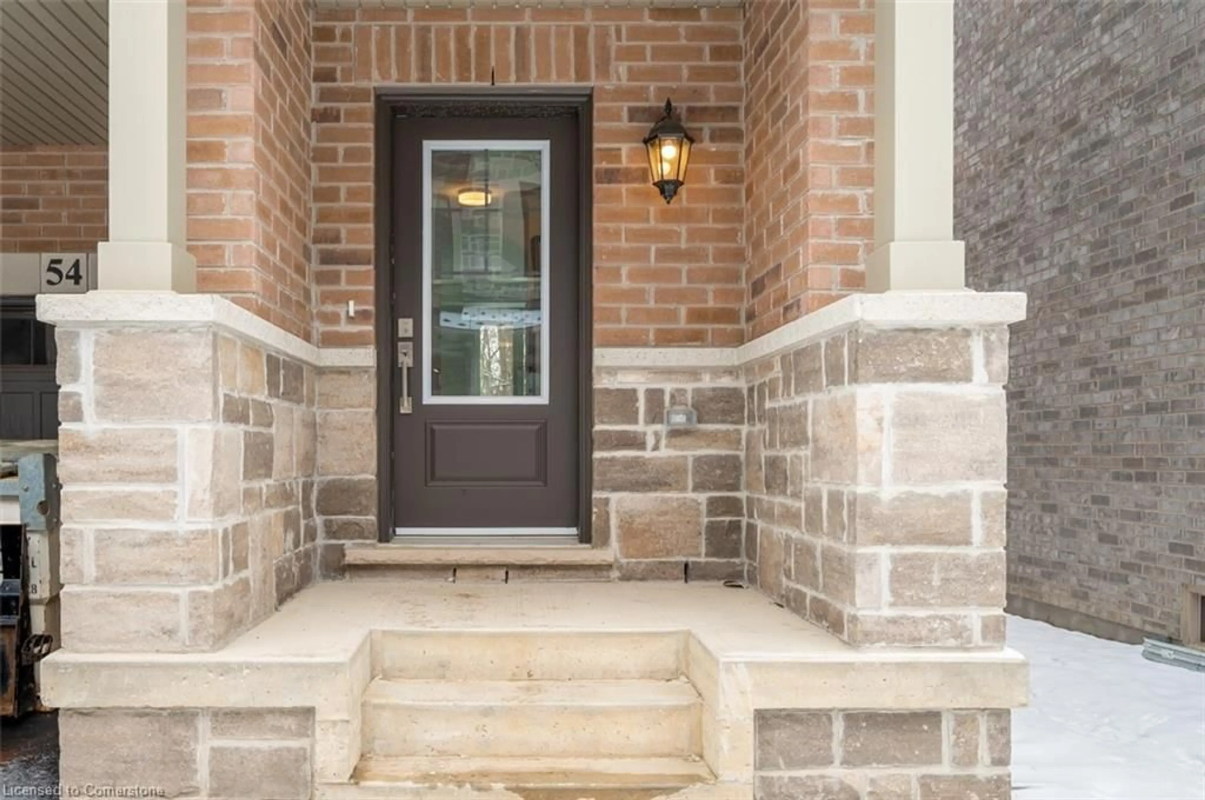 Indoor entryway for 54 Folcroft St, Brampton Ontario L6Y 0B6
