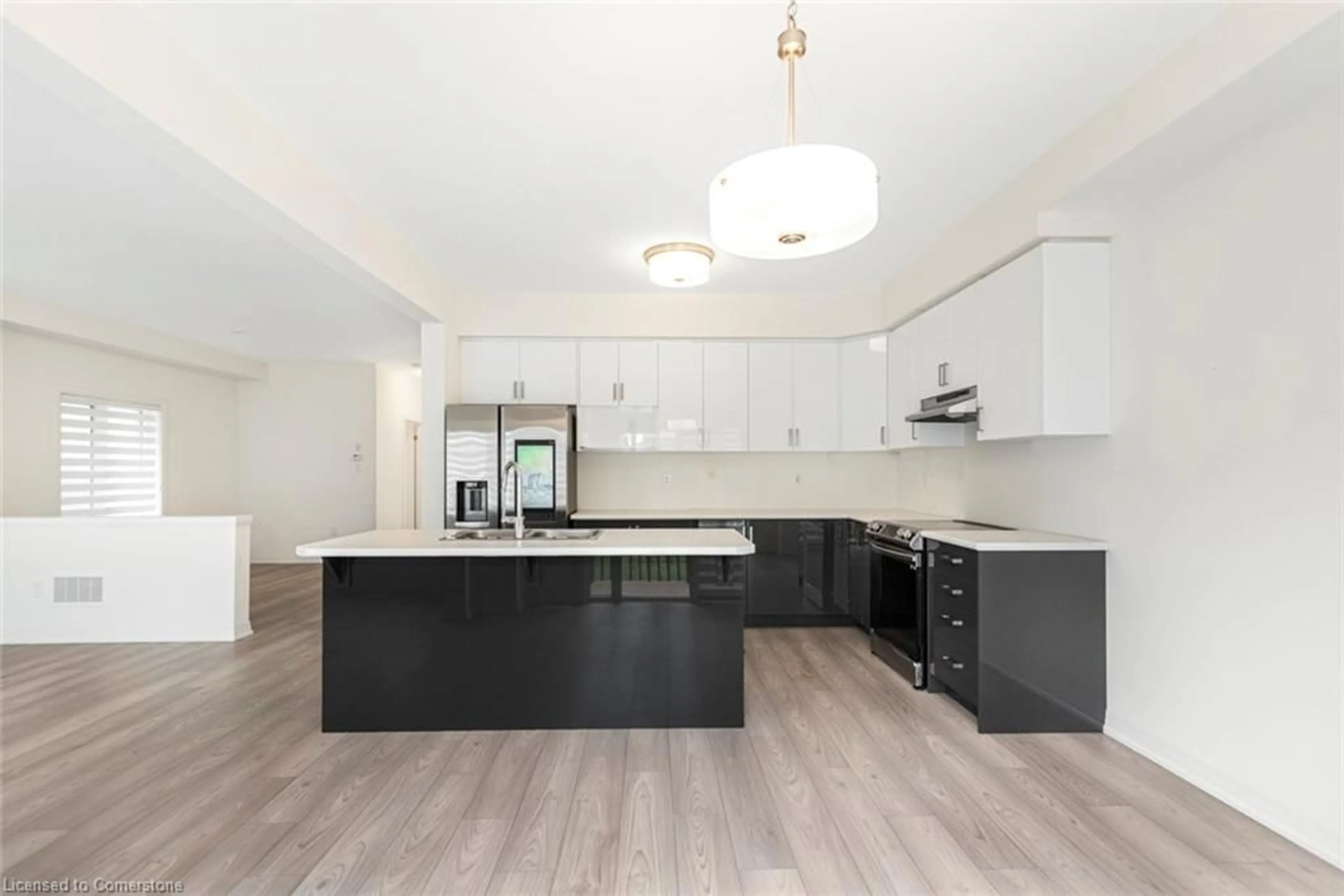 Open concept kitchen, unknown for 10 Ingalls Ave, Brantford Ontario N3V 0B2