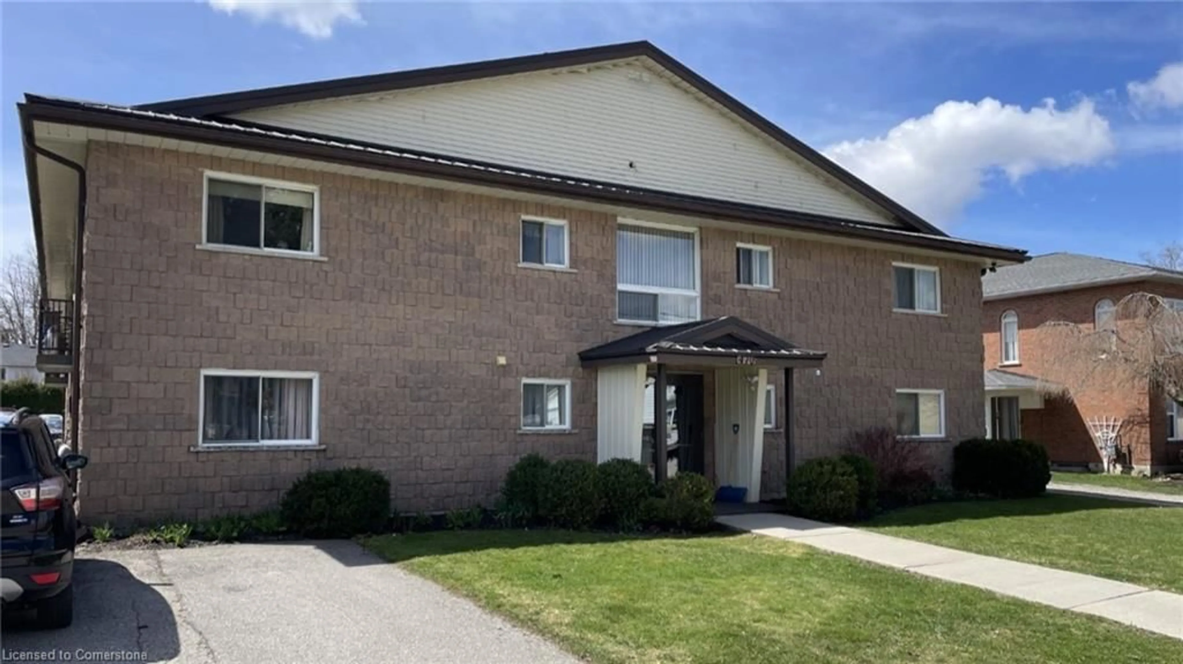 Unknown for 470 Elizabeth St, Listowel Ontario N4W 2P9