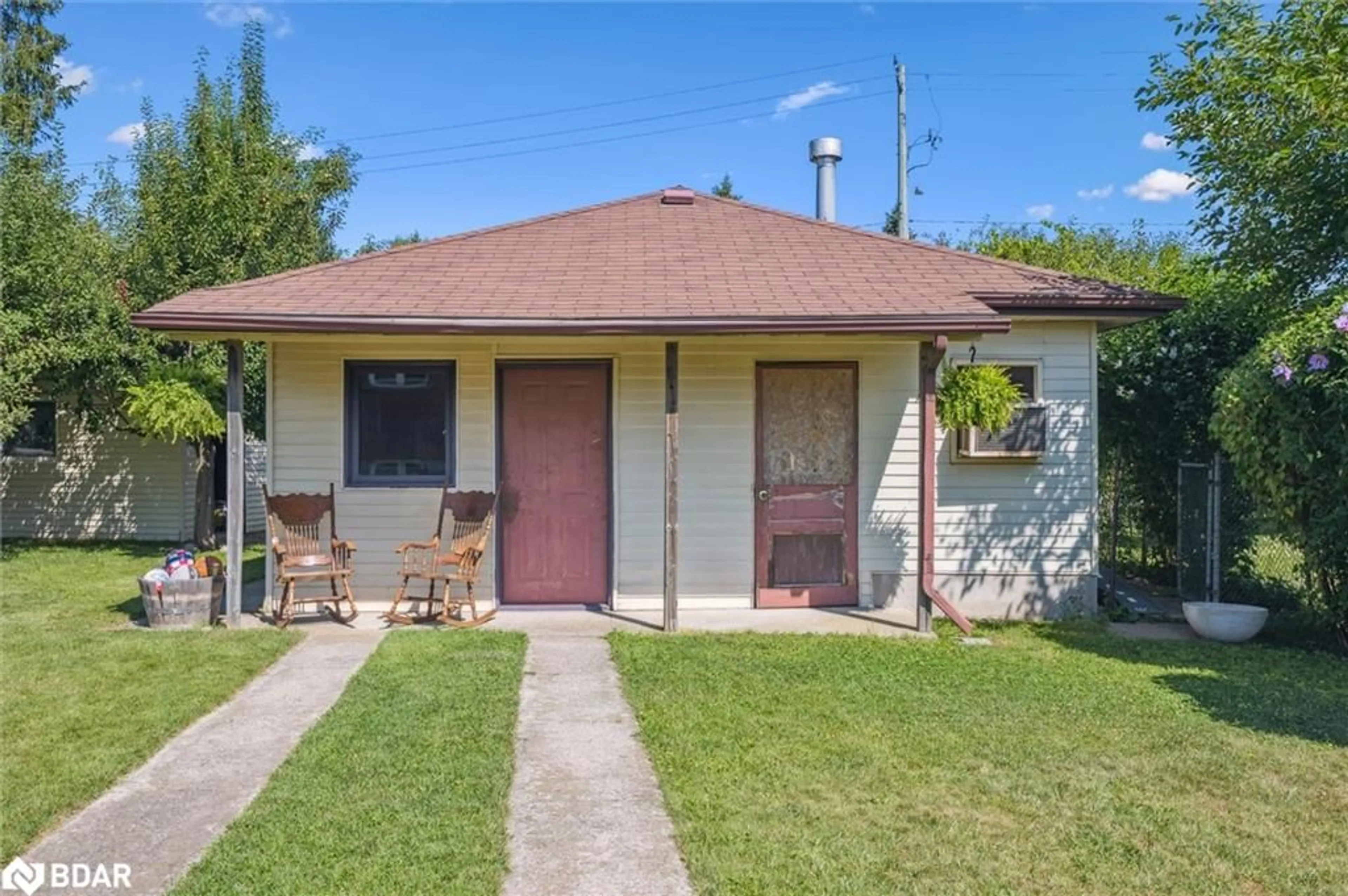 Unknown for 32 Warwick Crt, Kitchener Ontario N2E 2P1