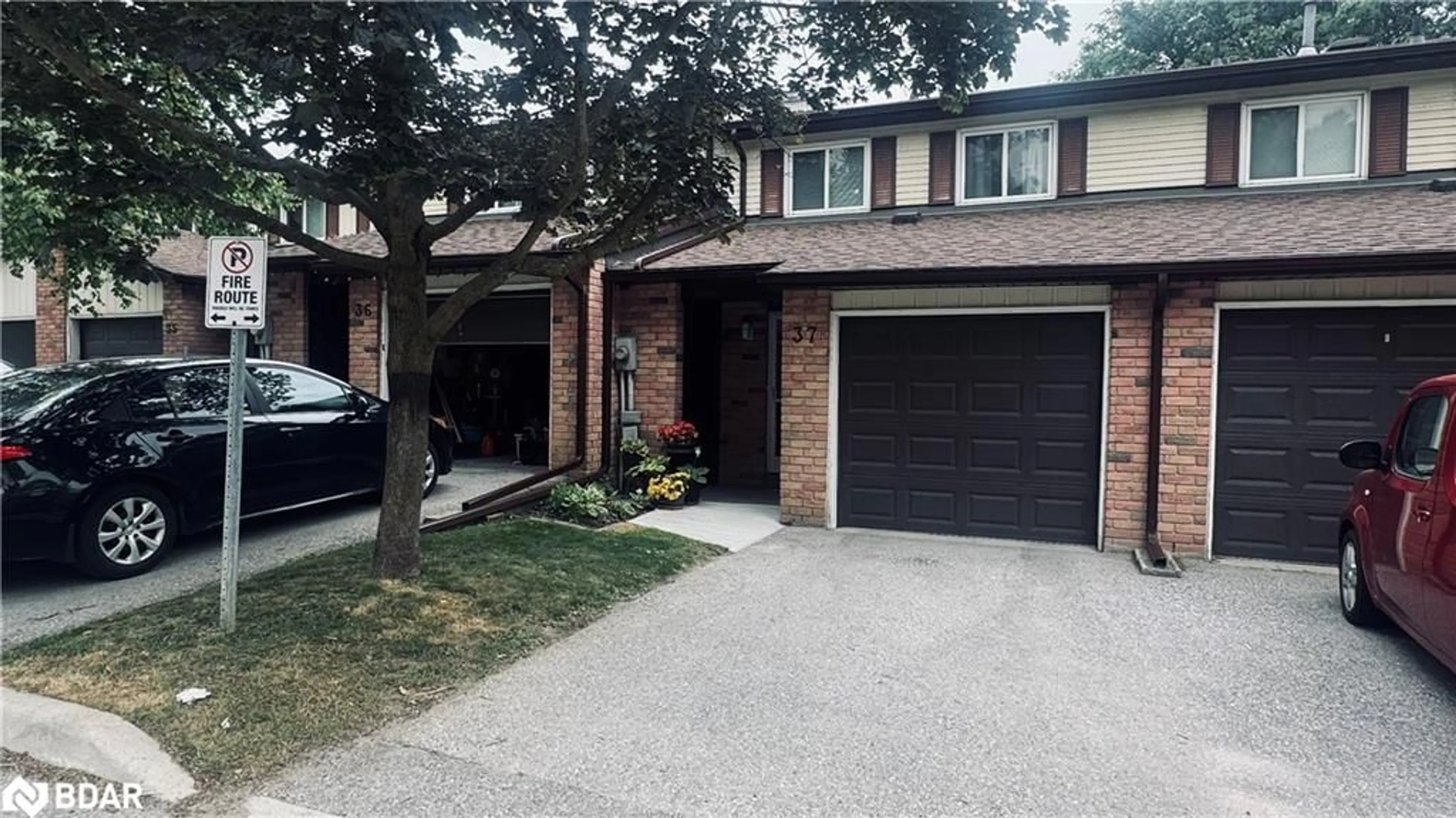 Unknown for 52 Adelaide St #37, Barrie Ontario L4N 3T5