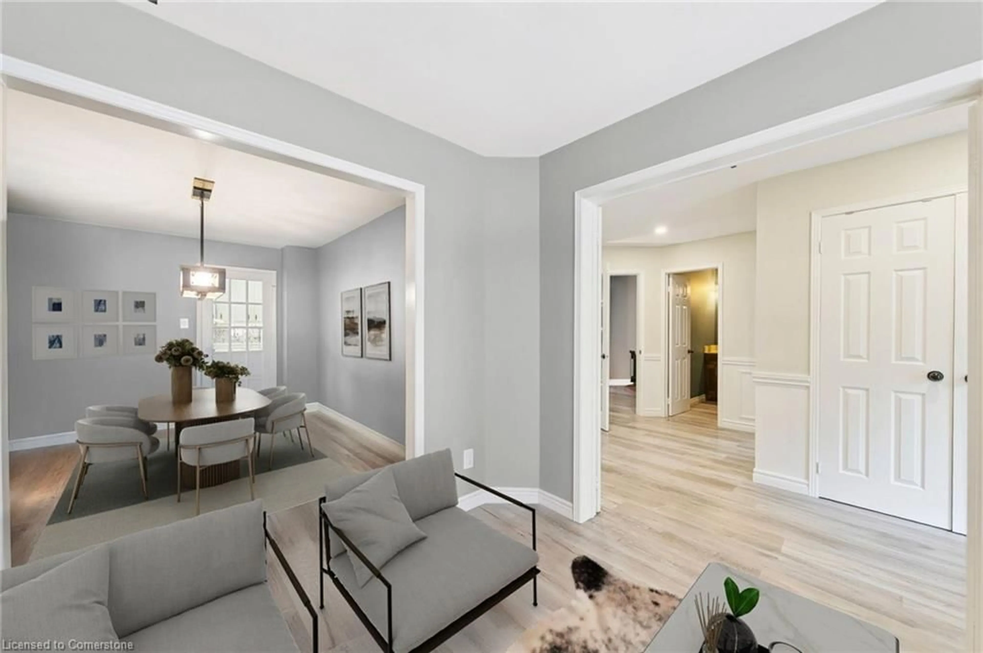 Living room with furniture, unknown for 3523 Pintail Cir, Mississauga Ontario L5N 6C8