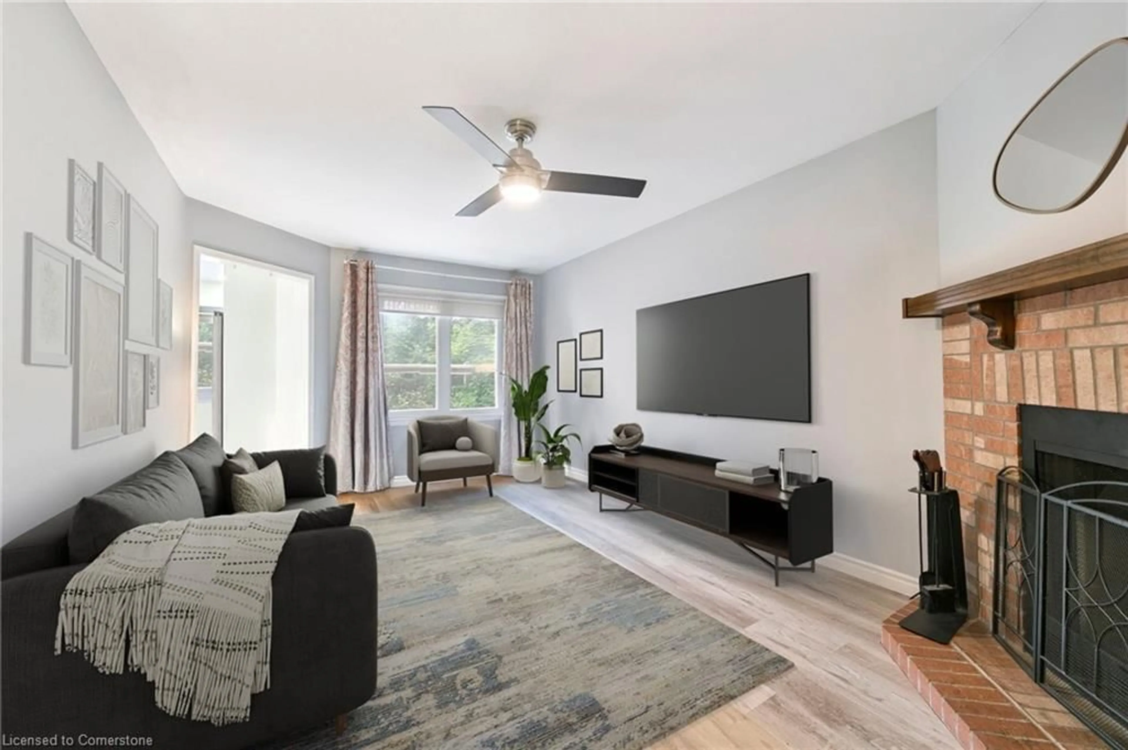 Living room with furniture, unknown for 3523 Pintail Cir, Mississauga Ontario L5N 6C8