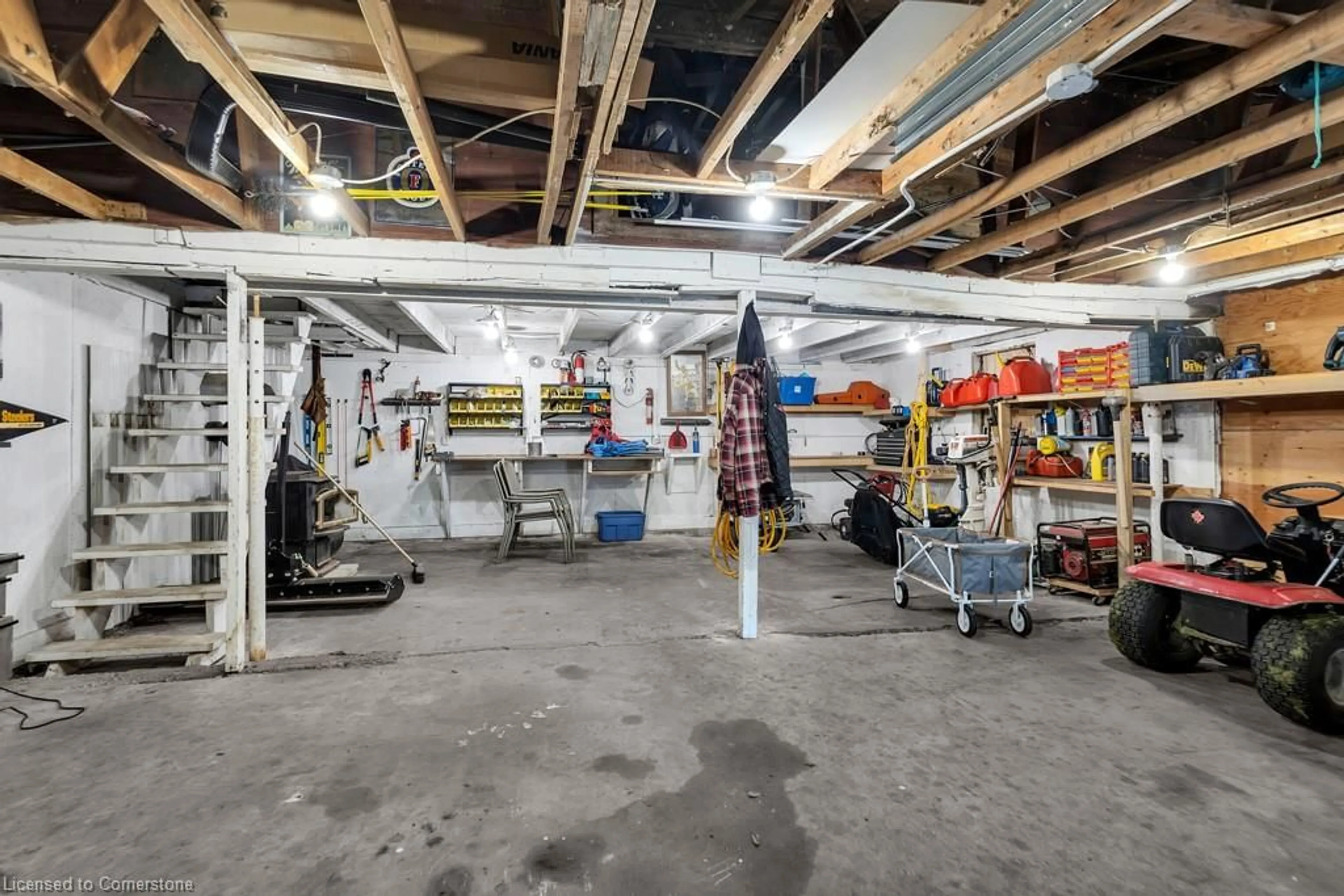 Indoor garage for 926481 Township Road 13, Bright Ontario N0J 1B0