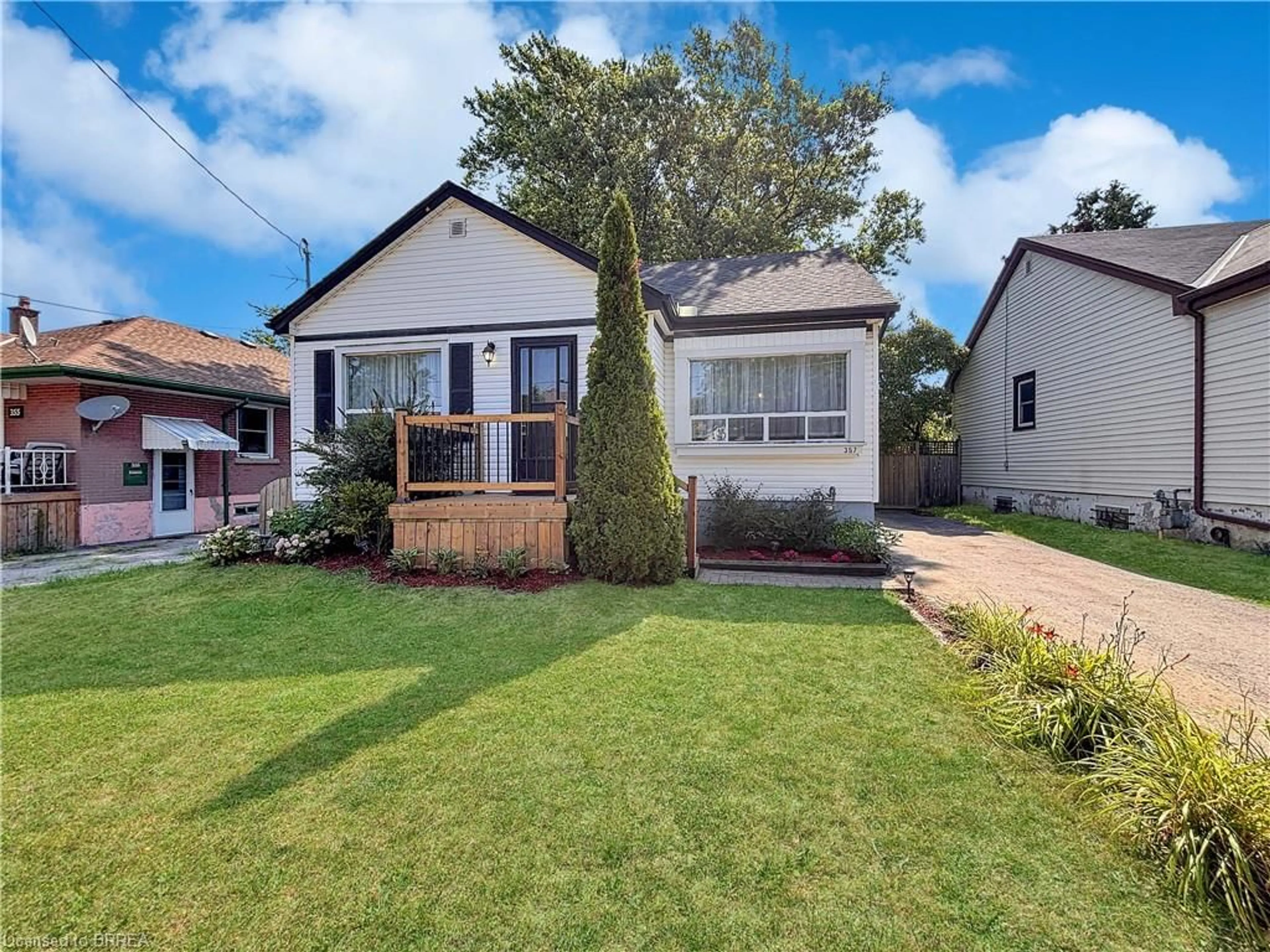 Unknown for 357 East 27th St, Hamilton Ontario L8V 3G9