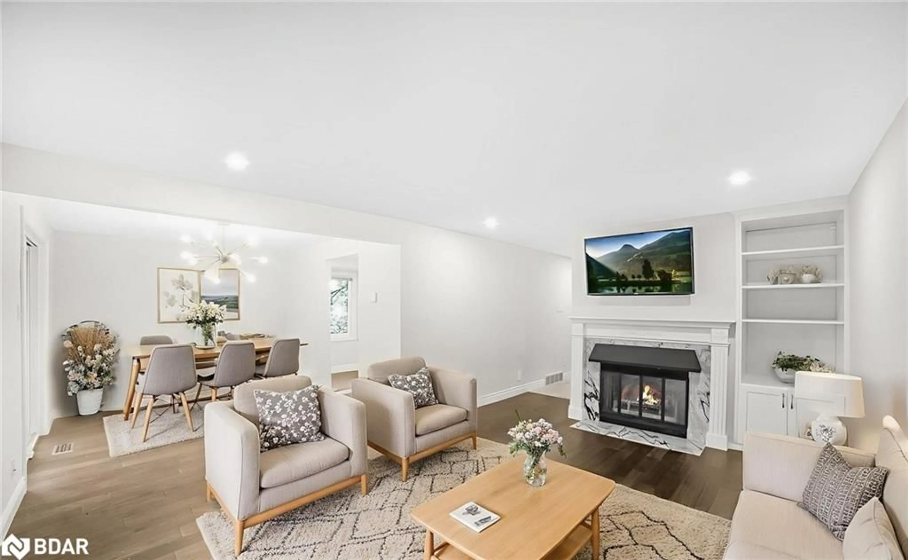 Living room with furniture, unknown for 1513 Upper Middle Rd #3, Burlington Ontario L7P 4M5
