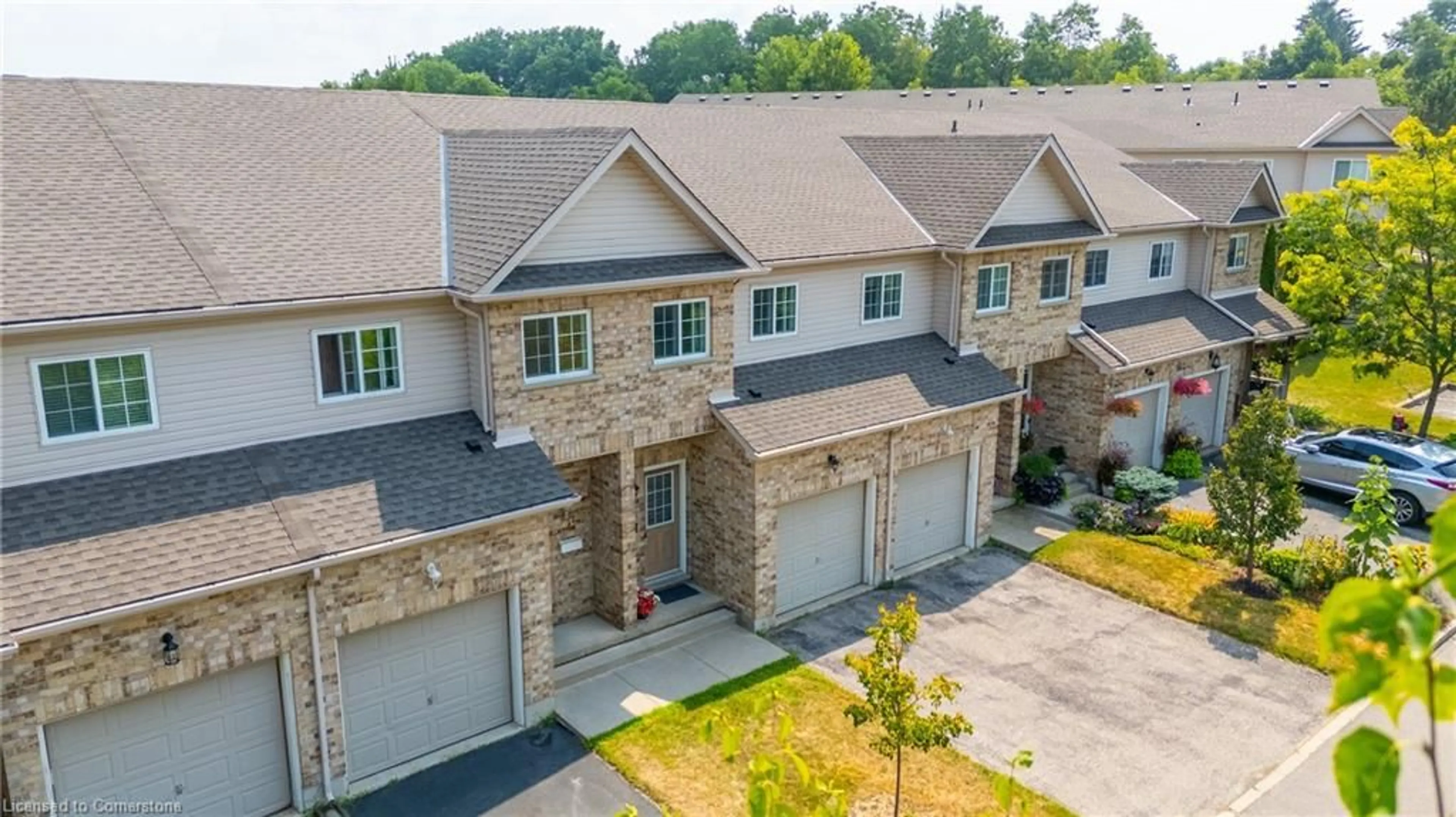 A pic from outside/outdoor area/front of a property/back of a property/a pic from drone, building for 169 Bismark Dr #60, Cambridge Ontario N1S 5B9
