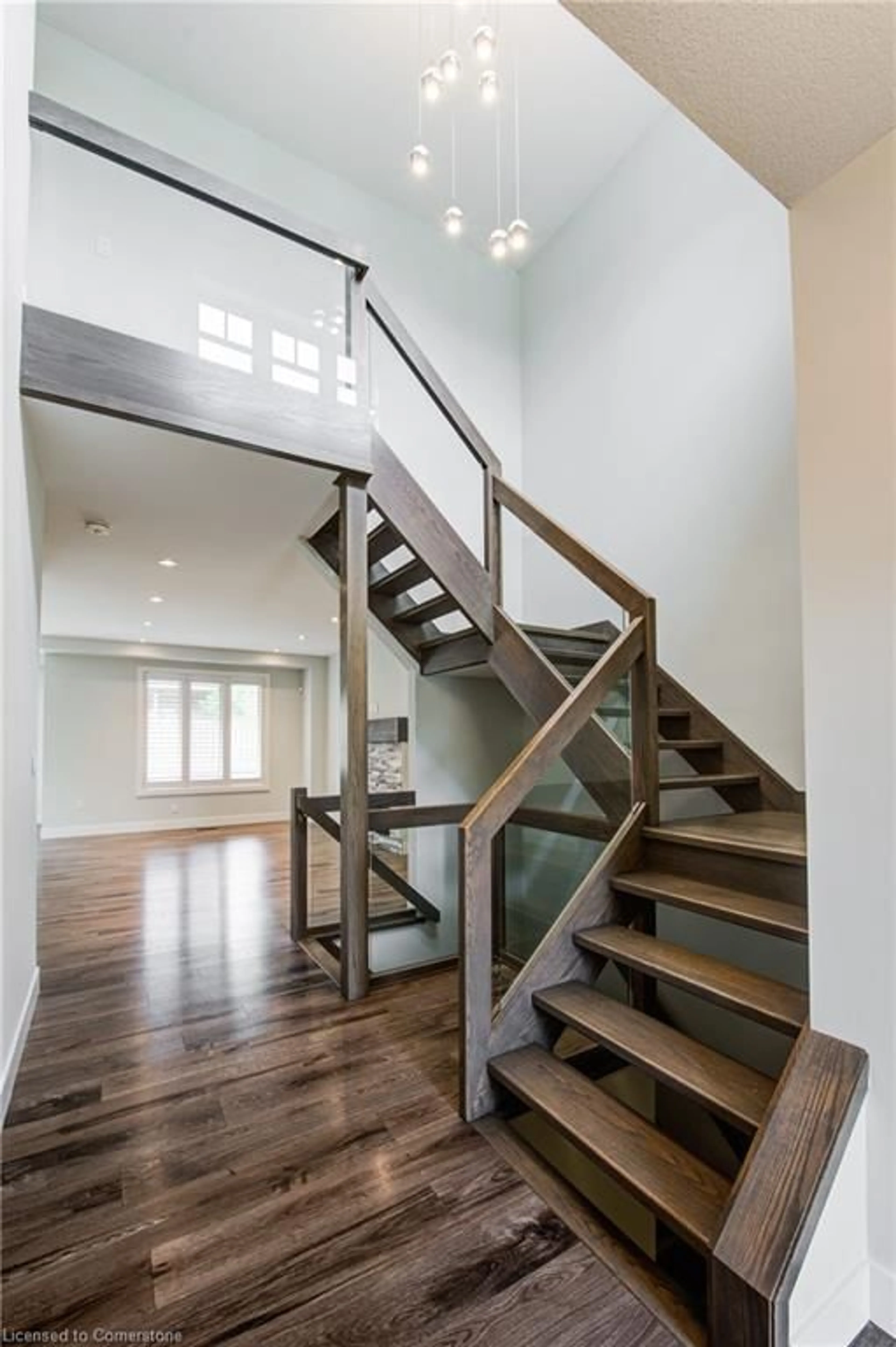 Stairs for 2527 Holbrook Dr, London Ontario N6M 0E8