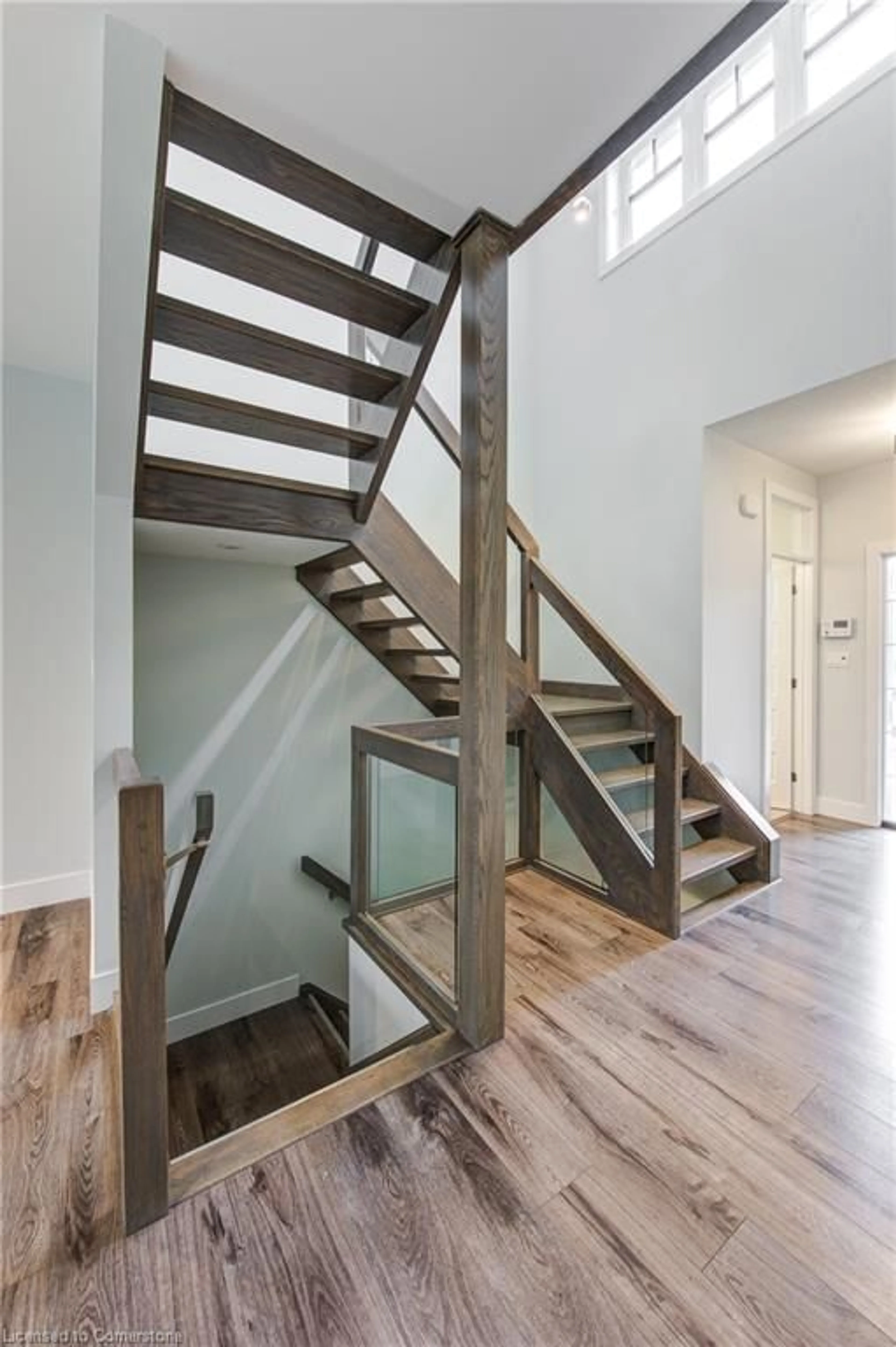 Stairs for 2527 Holbrook Dr, London Ontario N6M 0E8