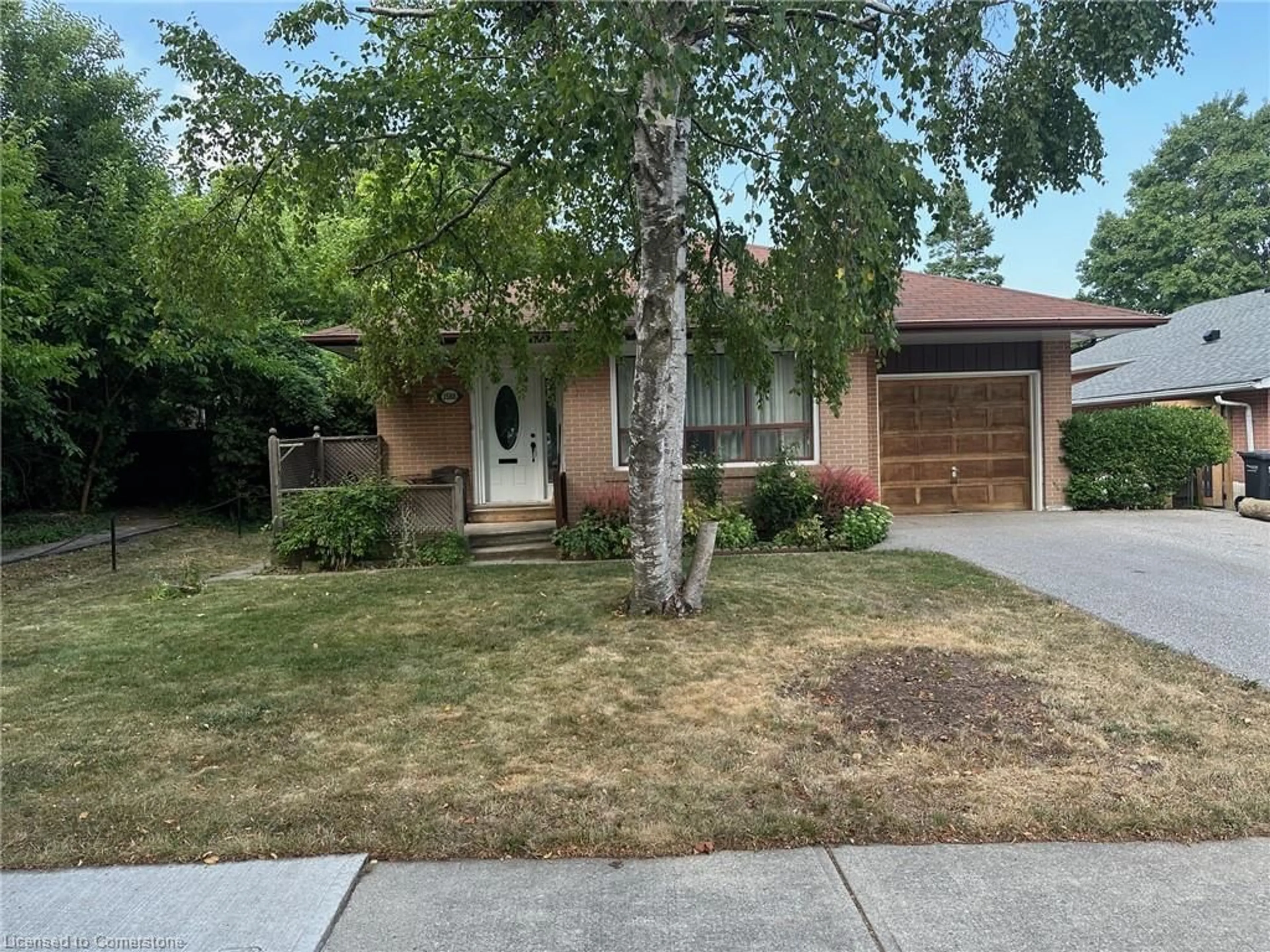 Home with brick exterior material, street for 1588 Hobbs Cres, Mississauga Ontario L5J 3R9