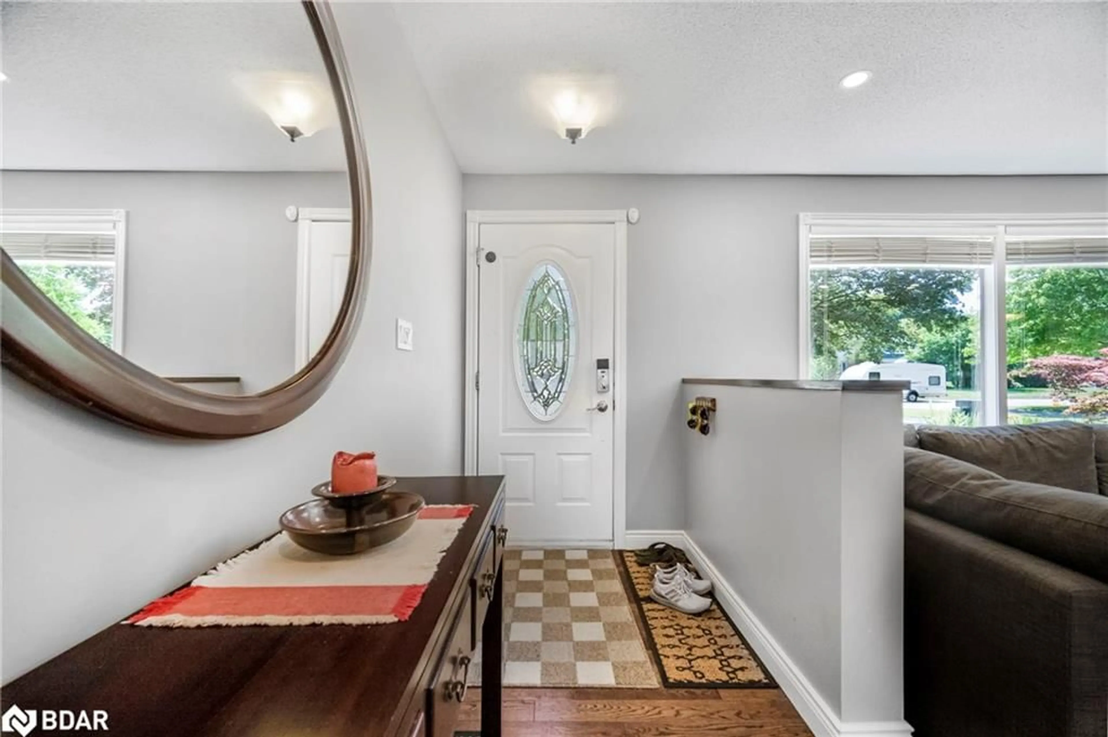 Indoor entryway for 15 Hawthorne Rd, Cambridge Ontario N1S 3J8