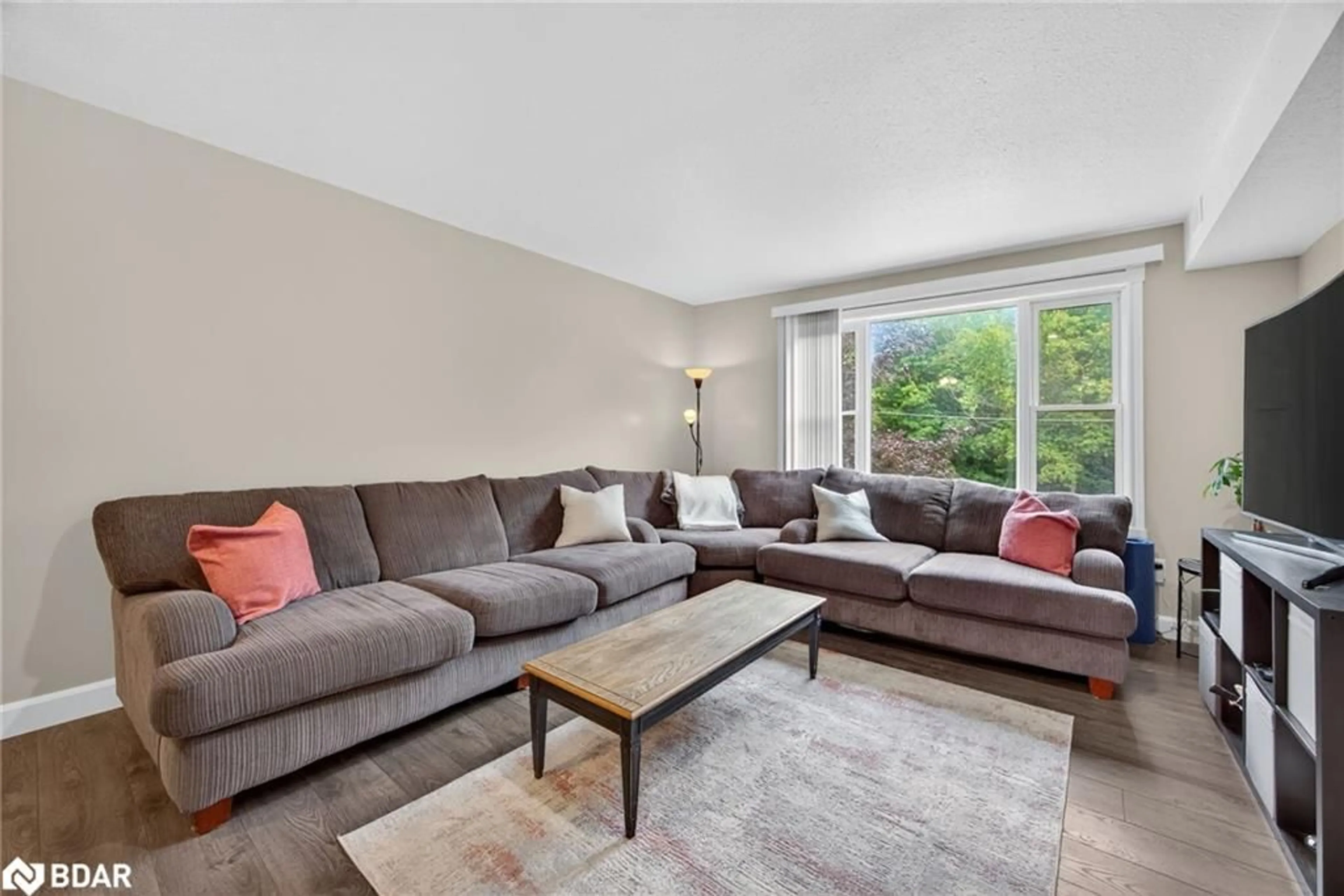 Living room with furniture, unknown for 195 Louisa St St, Stayner Ontario L0M 1S0