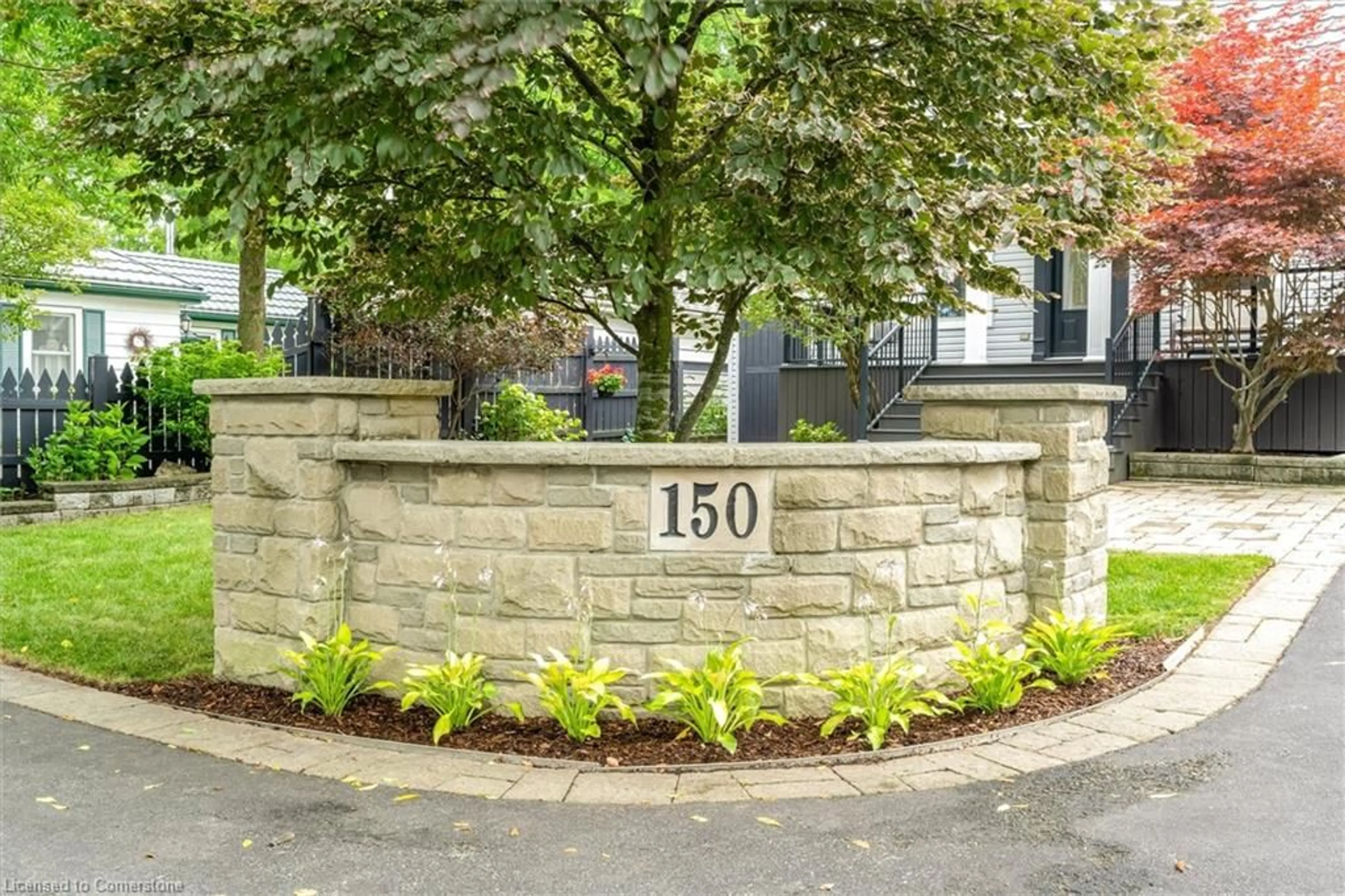 Unknown for 150 Old Guelph Rd, Dundas Ontario L9H 5Y2