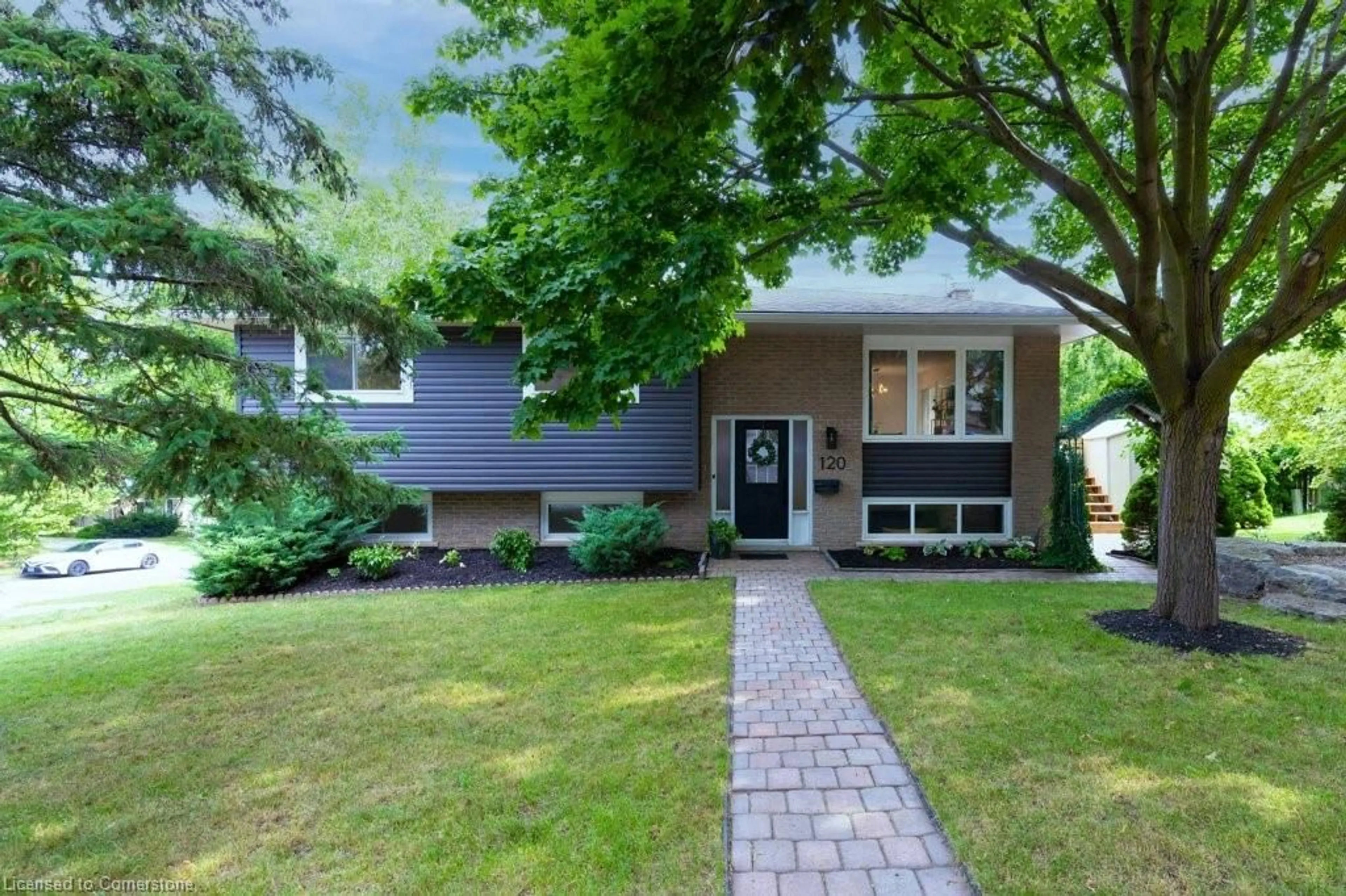 Home with vinyl exterior material, street for 120 Devonglen Dr, Kitchener Ontario N2E 2J2