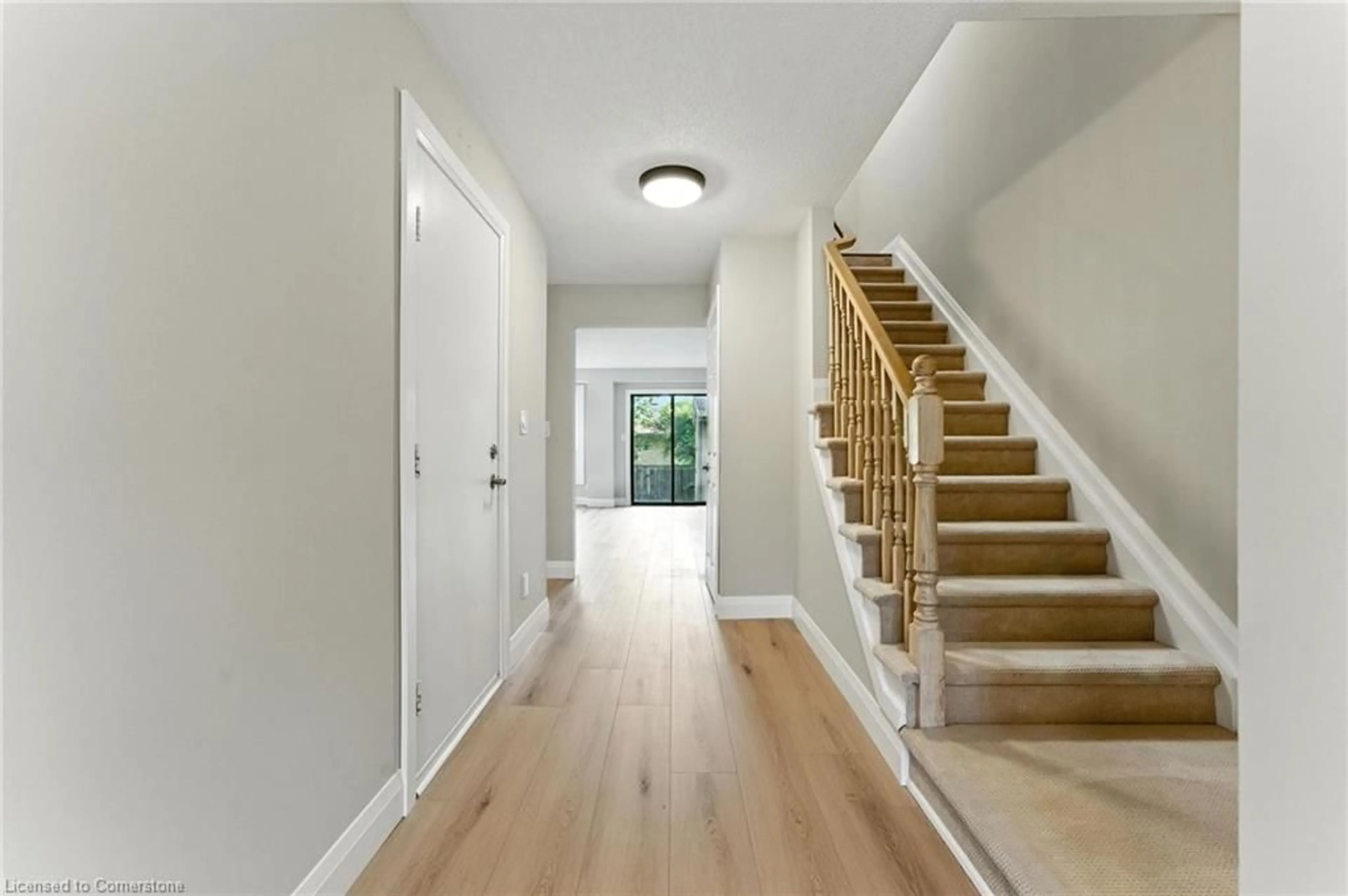 Indoor entryway for 131 Essling Ave, Hamilton Ontario L9B 2H9