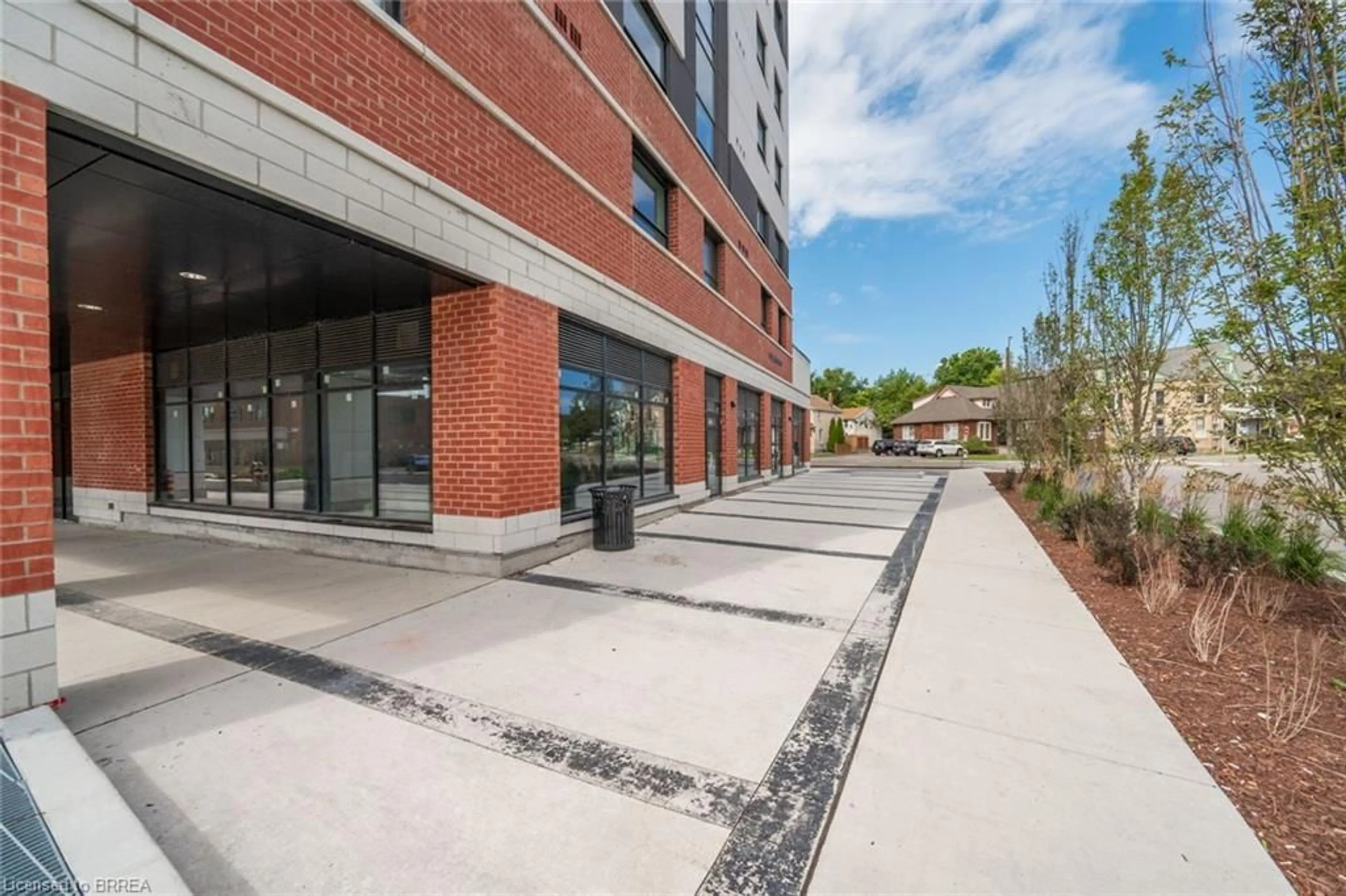 Patio, building for 1 Wellington St #317, Brantford Ontario N3T 2L3