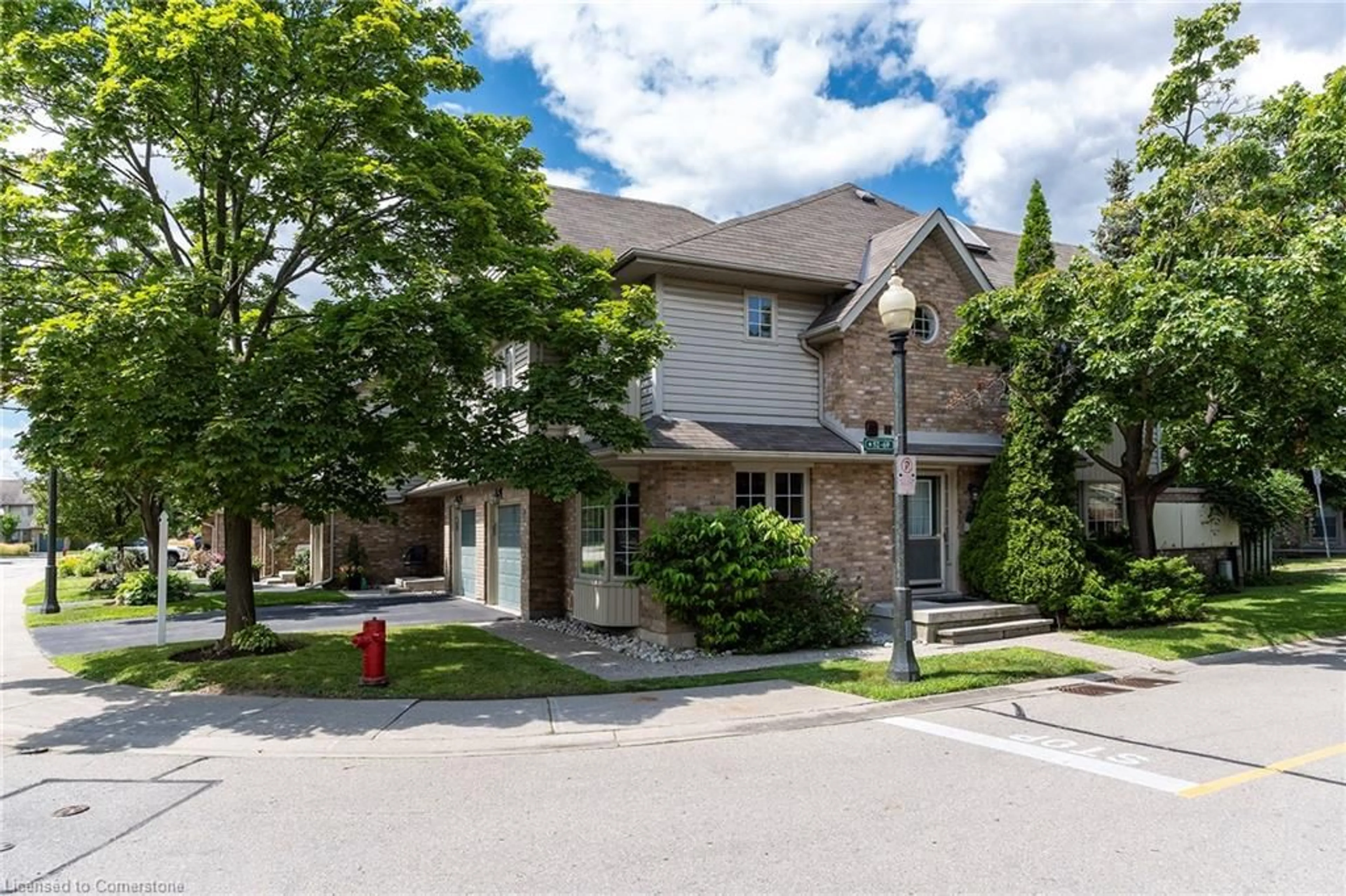 Patio, street for 3333 New St #74, Burlington Ontario L7N 1N1