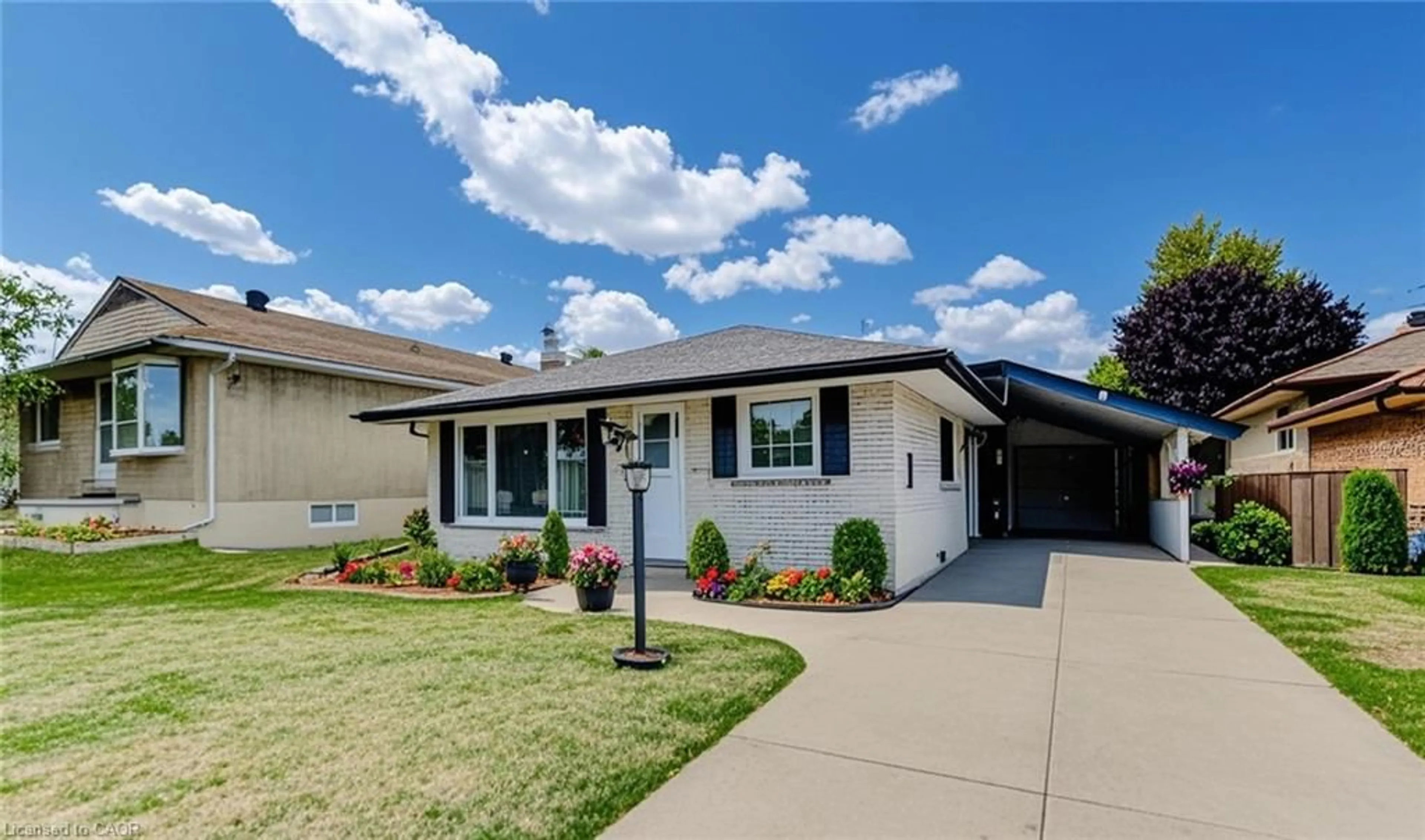Home with vinyl exterior material, street for 41 Weichel St, Kitchener Ontario N2M 2A7