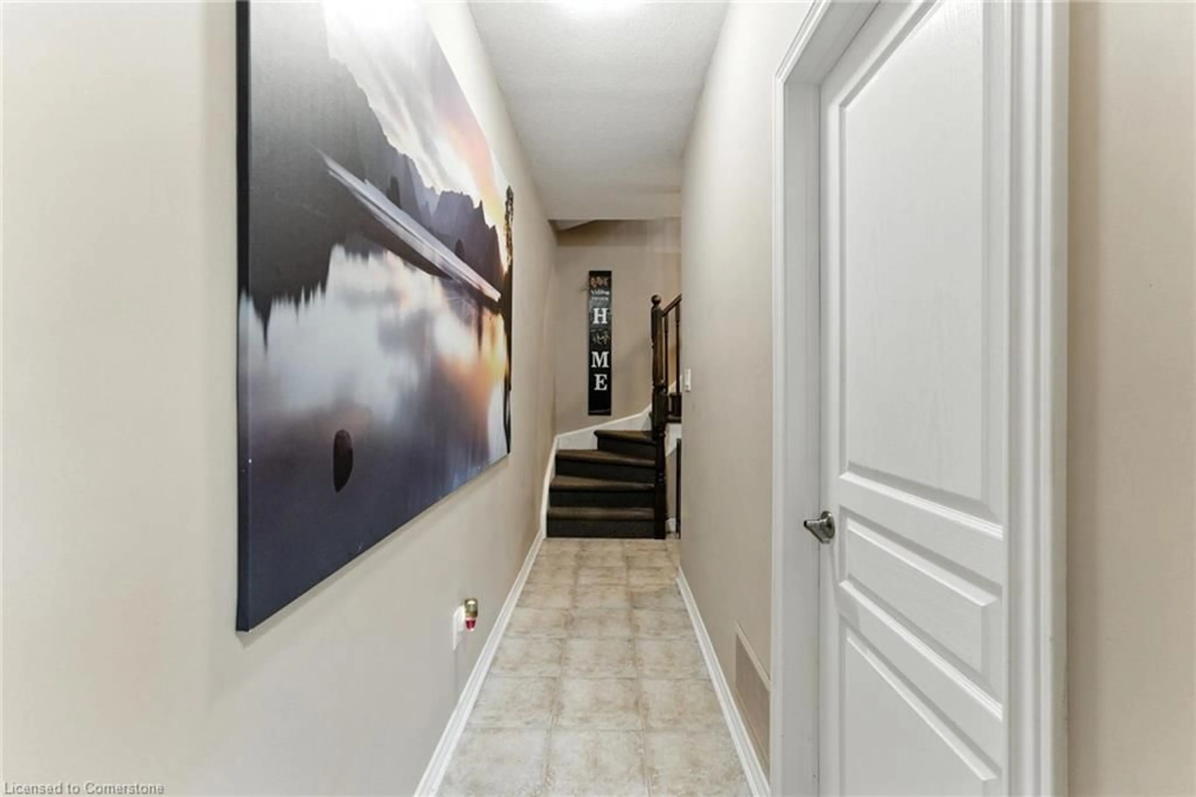 Indoor entryway for 541 Winston Rd #60, Grimsby Ontario L3M 0C5