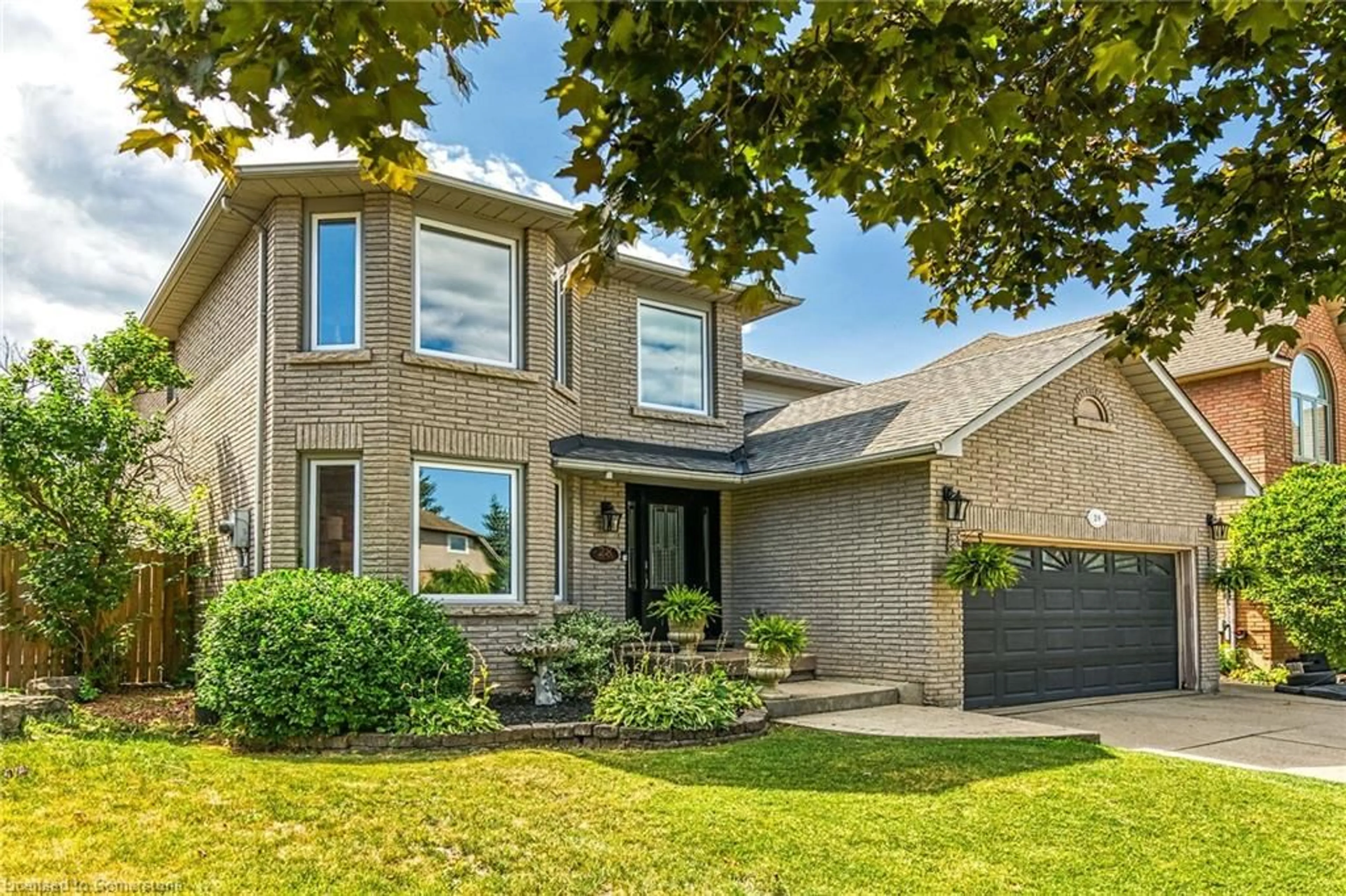 Home with brick exterior material, street for 28 Dolman St, Stoney Creek Ontario L8J 2P3