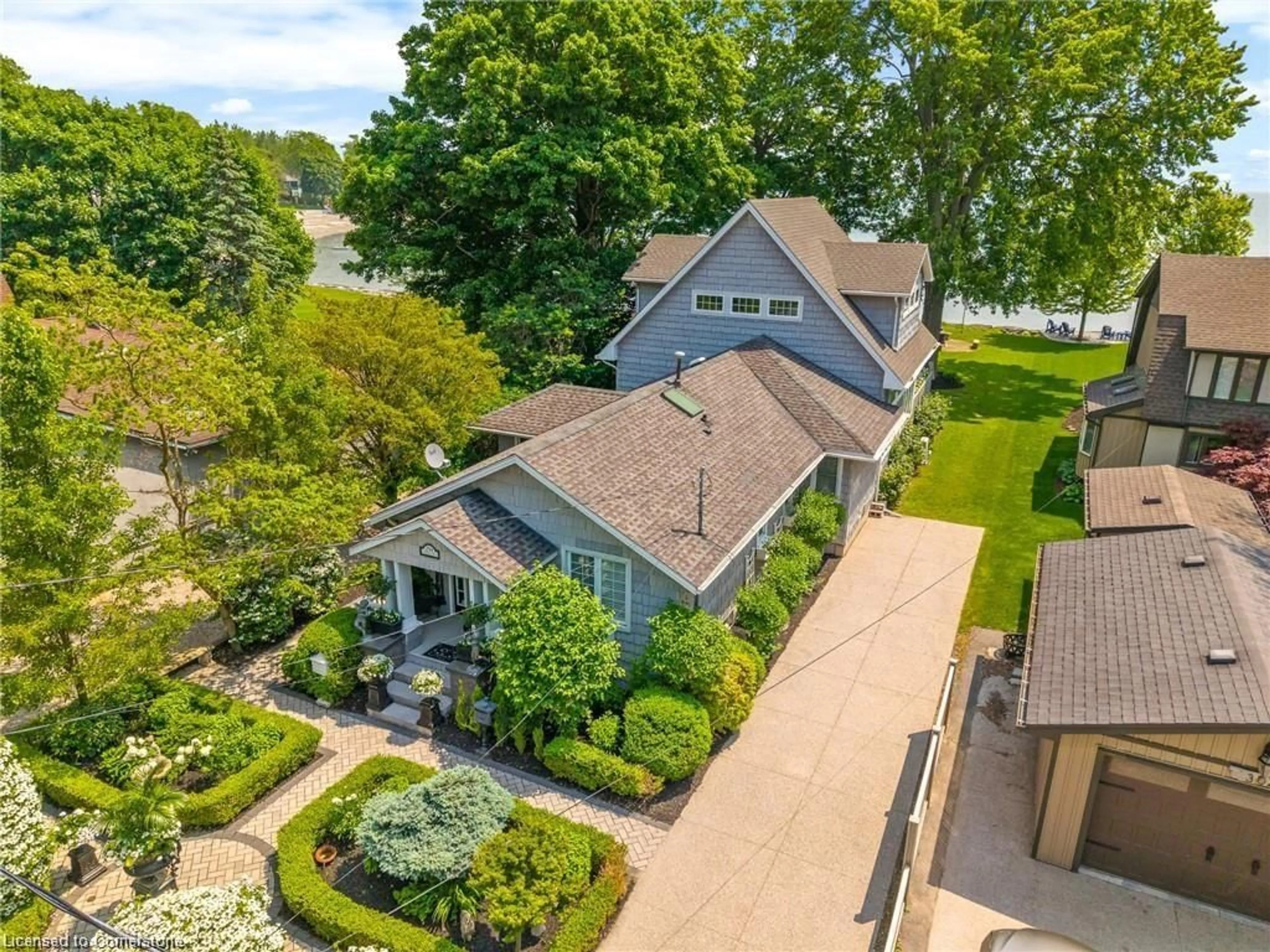 A pic from outside/outdoor area/front of a property/back of a property/a pic from drone, street for 294 Prospect Point Rd, Ridgeway Ontario L0S 1N0
