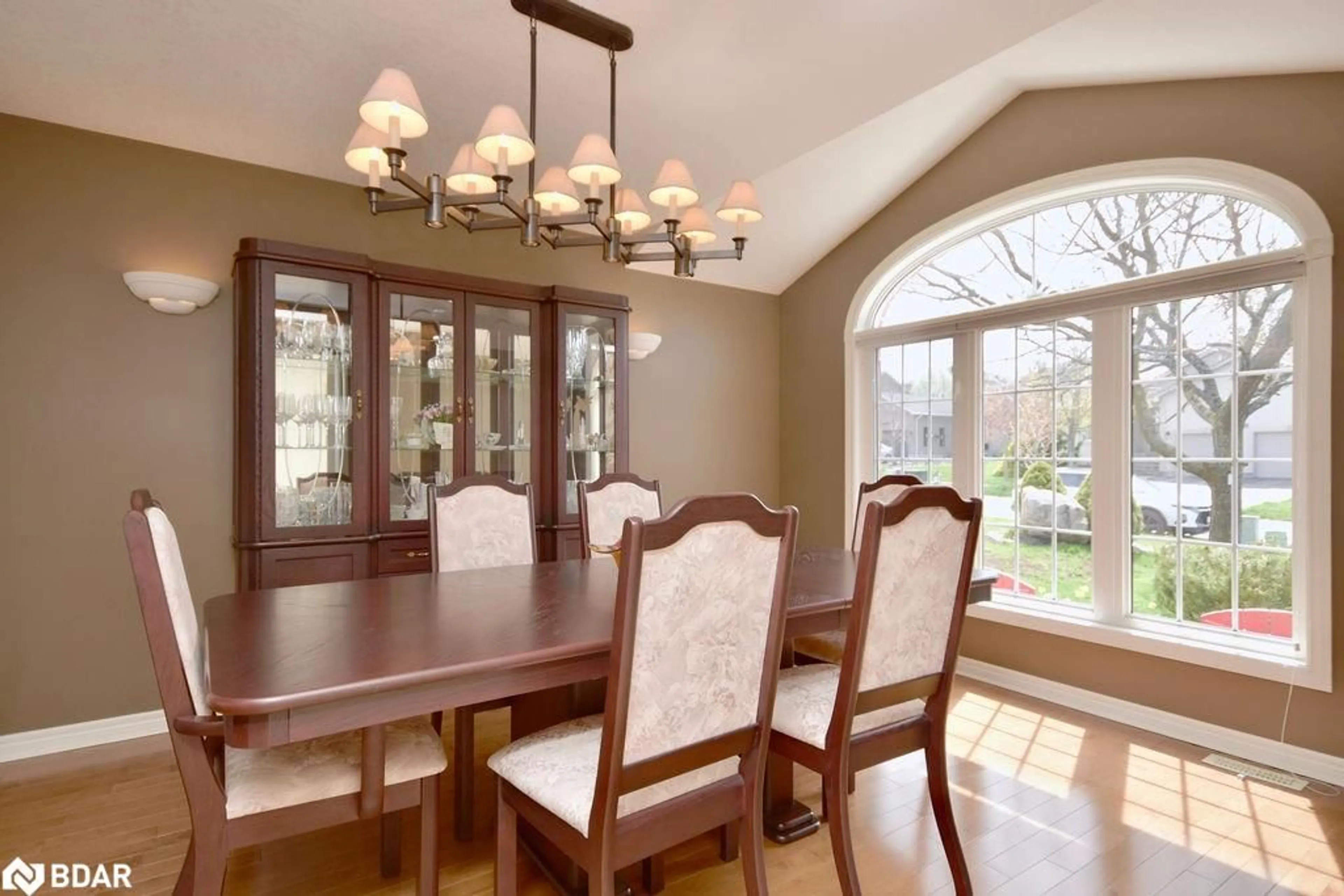 Dining room, unknown for 167 Crompton Dr, Barrie Ontario L4M 6P1