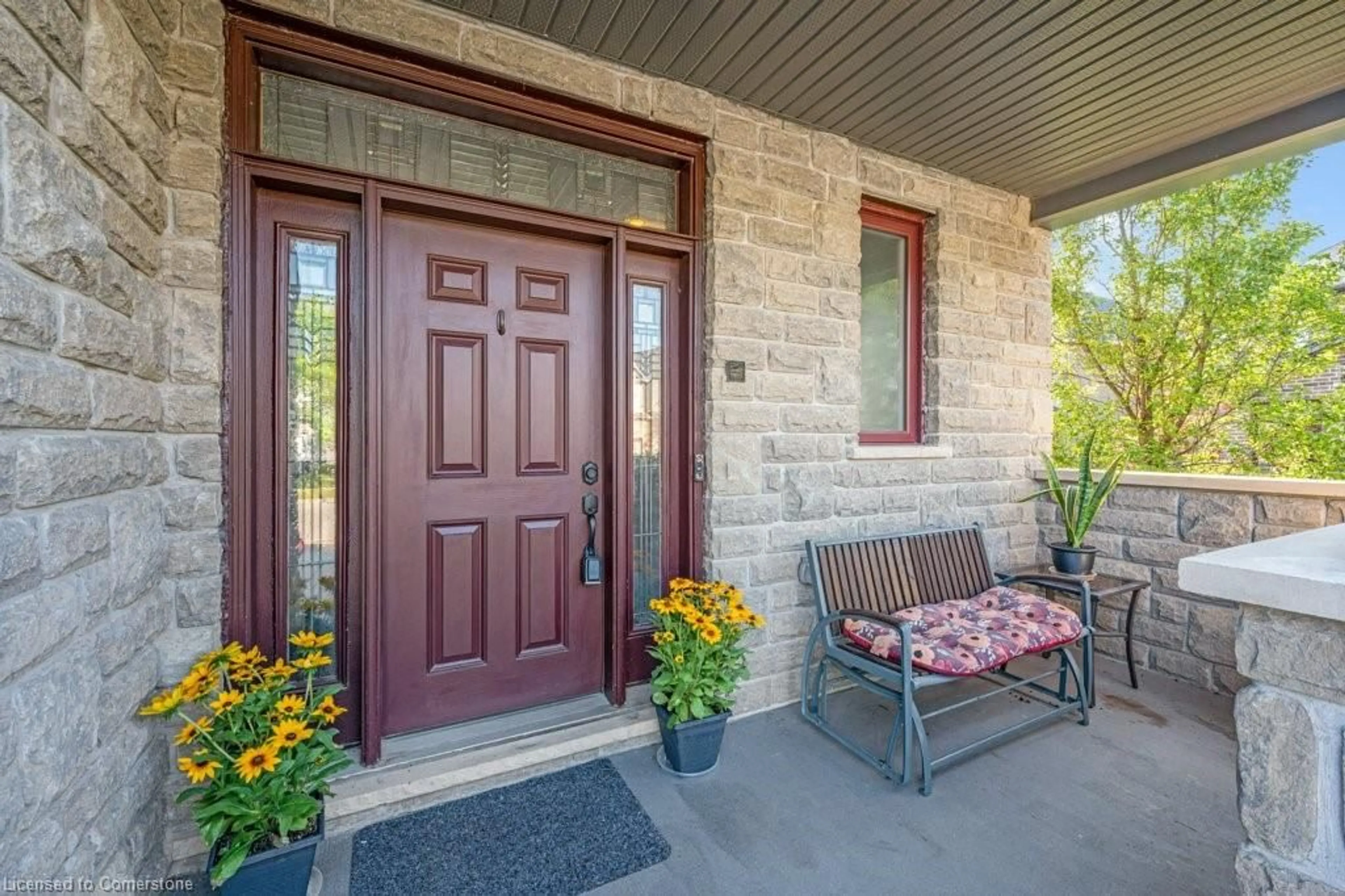 Indoor entryway for 477 Woodbine Ave, Kitchener Ontario N2R 0A6