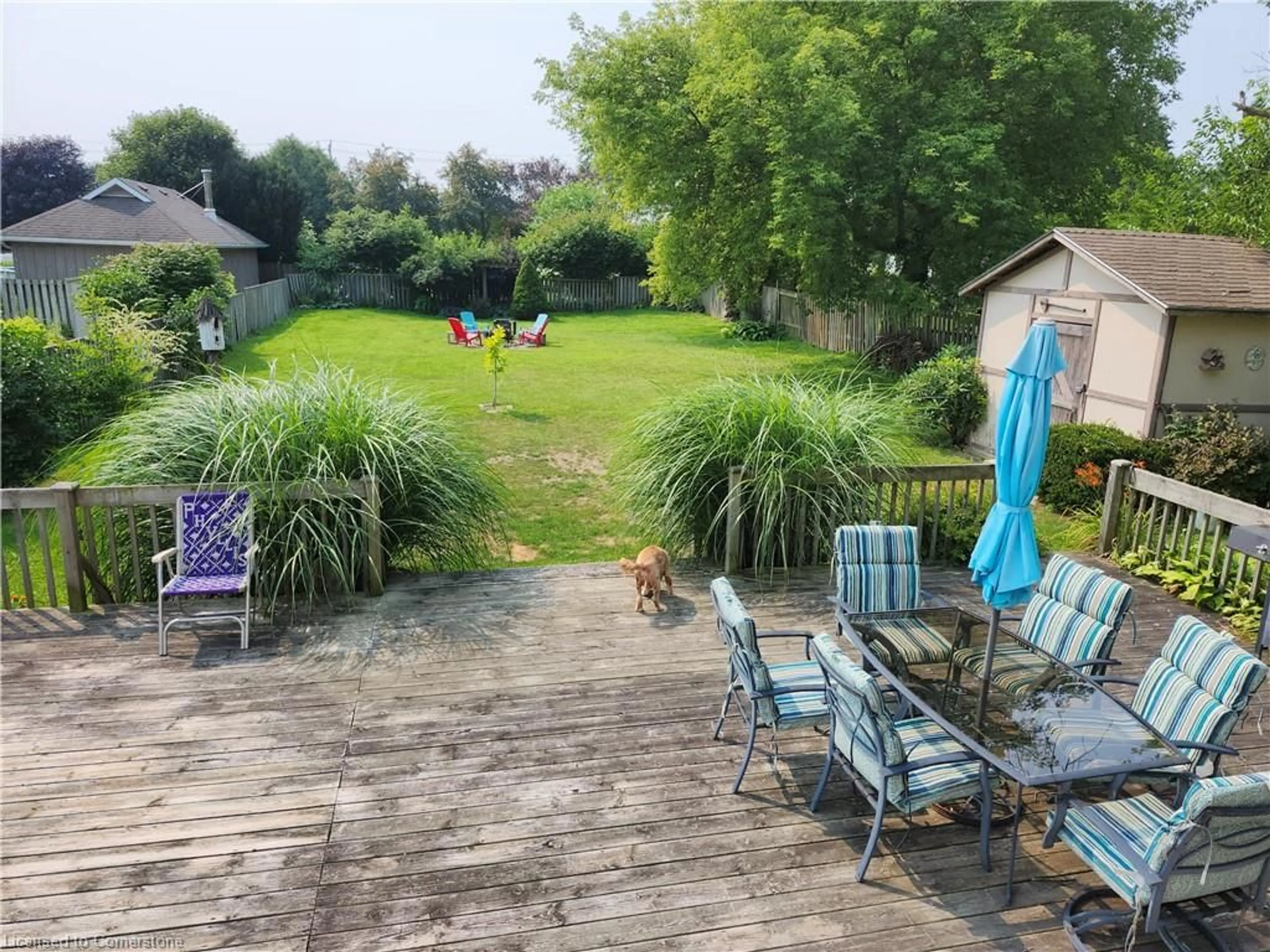 A pic from outside/outdoor area/front of a property/back of a property/a pic from drone, water/lake/river/ocean view for 184 Temperance St, Waterford Ontario N0E 1Y0